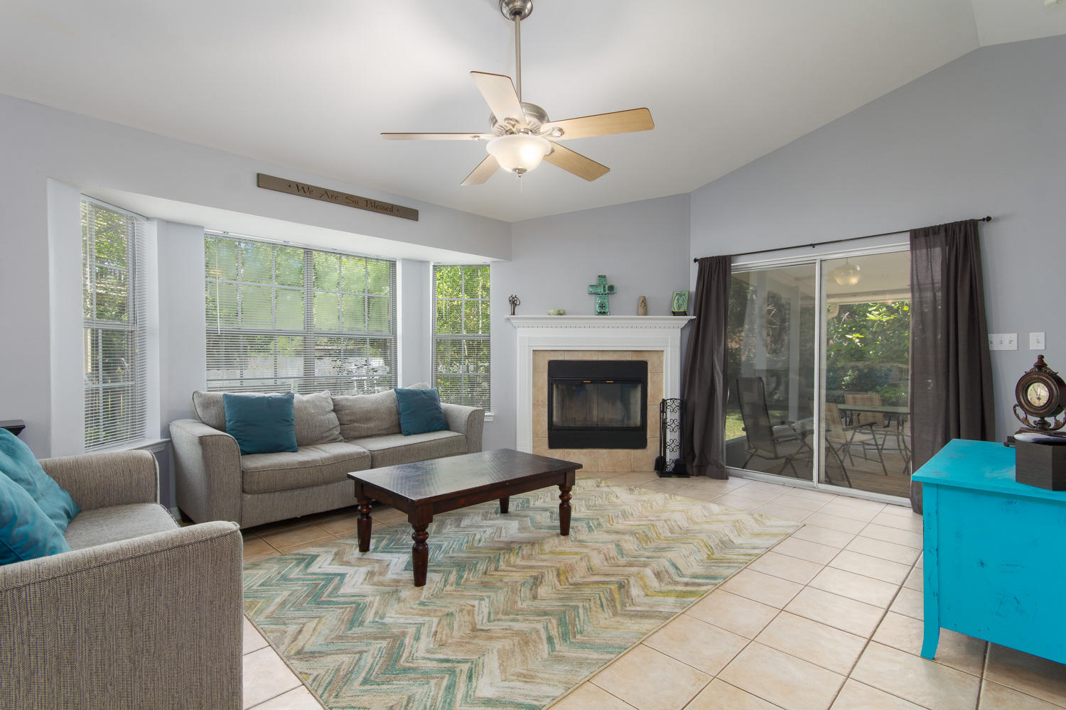 TURQUOISE BEACH 2ND ADDN - Residential