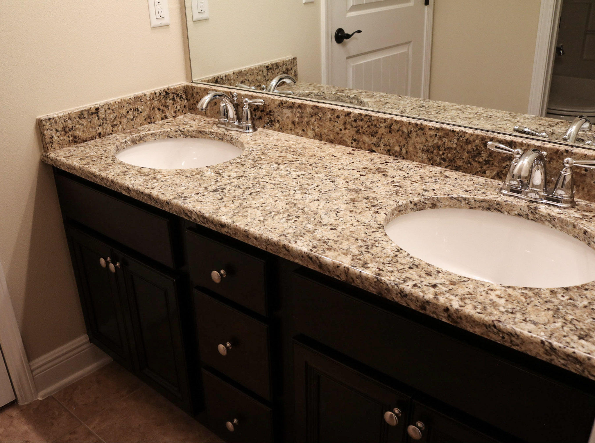 BROWNSTONE MANOR - Residential