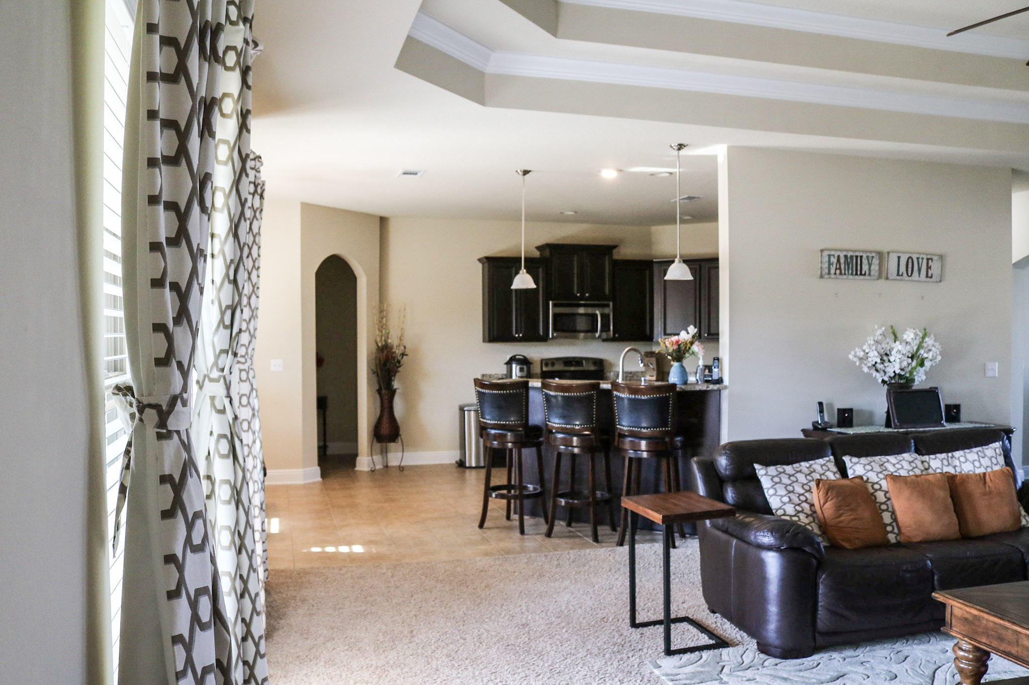 BROWNSTONE MANOR - Residential