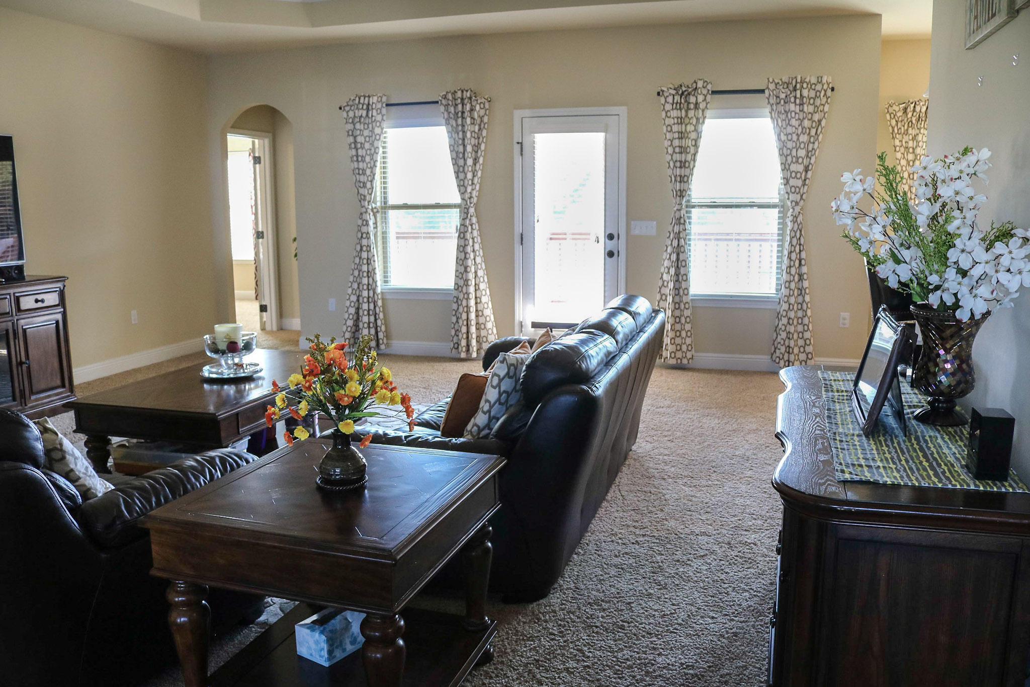 BROWNSTONE MANOR - Residential