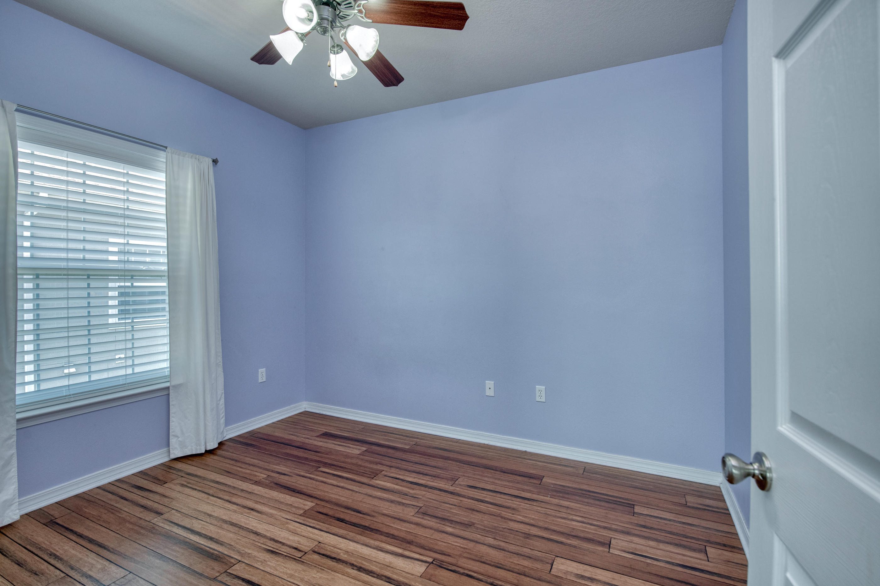 MERIDIAN SQUARE T/H - Residential