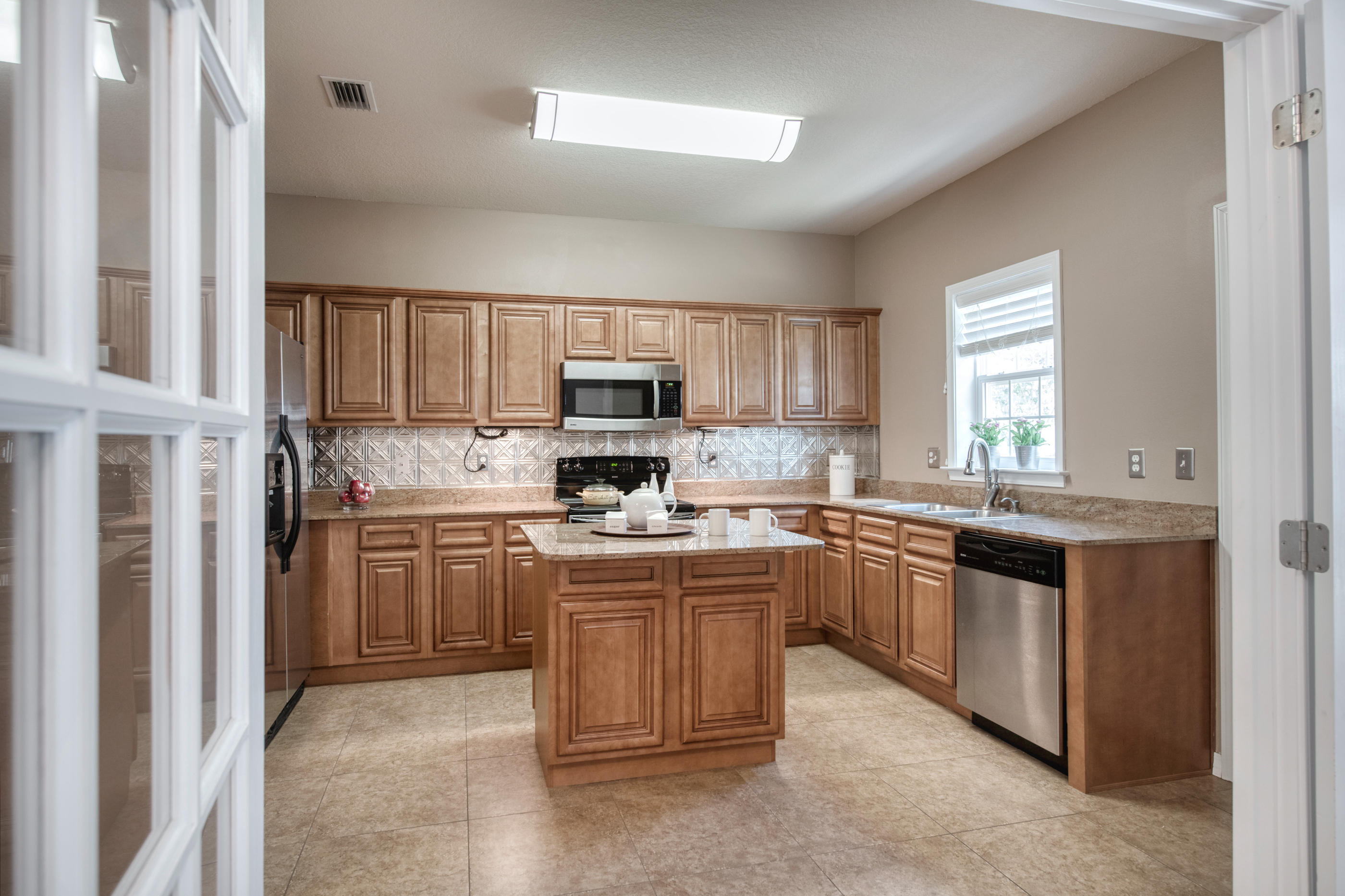 MERIDIAN SQUARE T/H - Residential