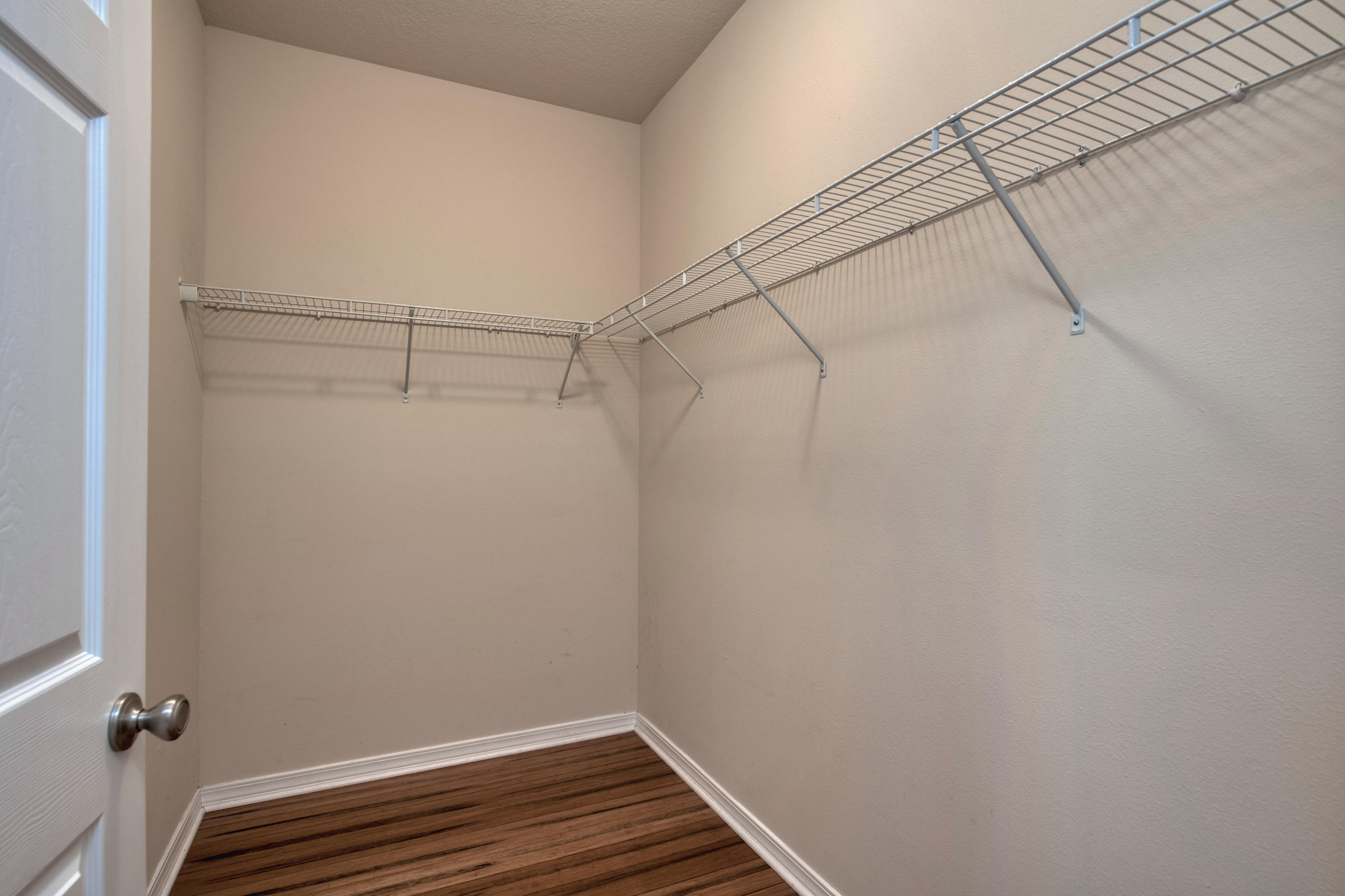 MERIDIAN SQUARE T/H - Residential