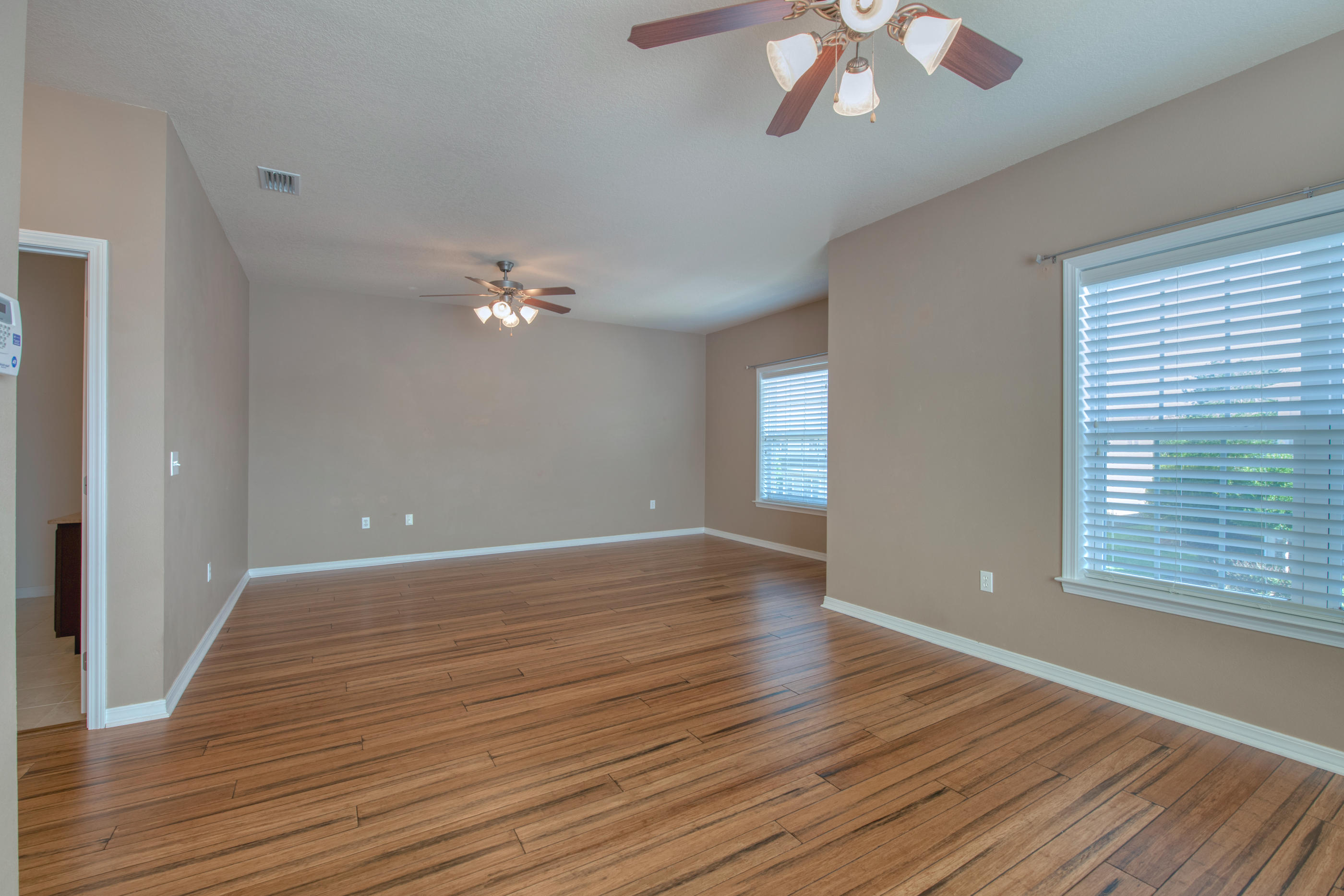 MERIDIAN SQUARE T/H - Residential