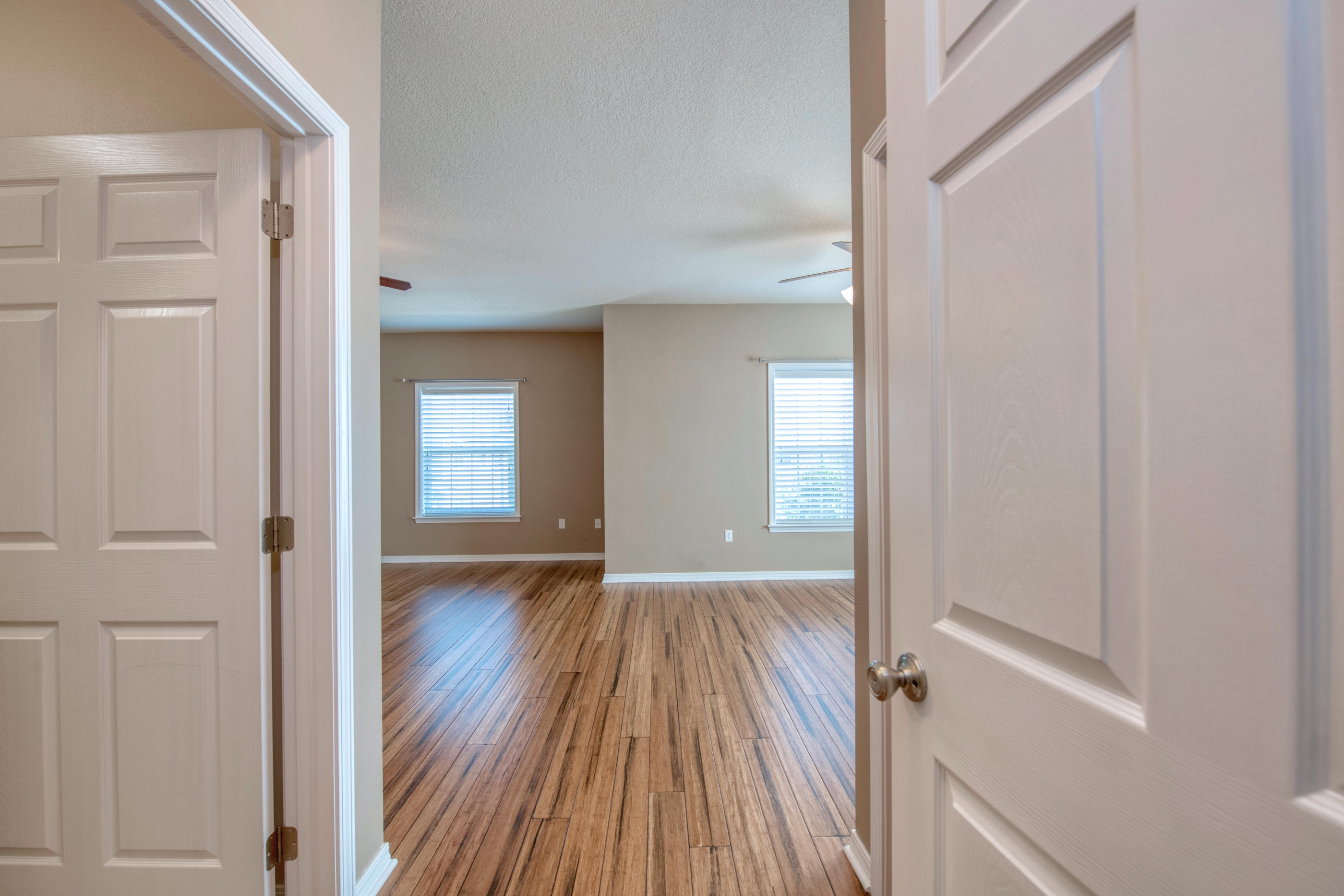 MERIDIAN SQUARE T/H - Residential