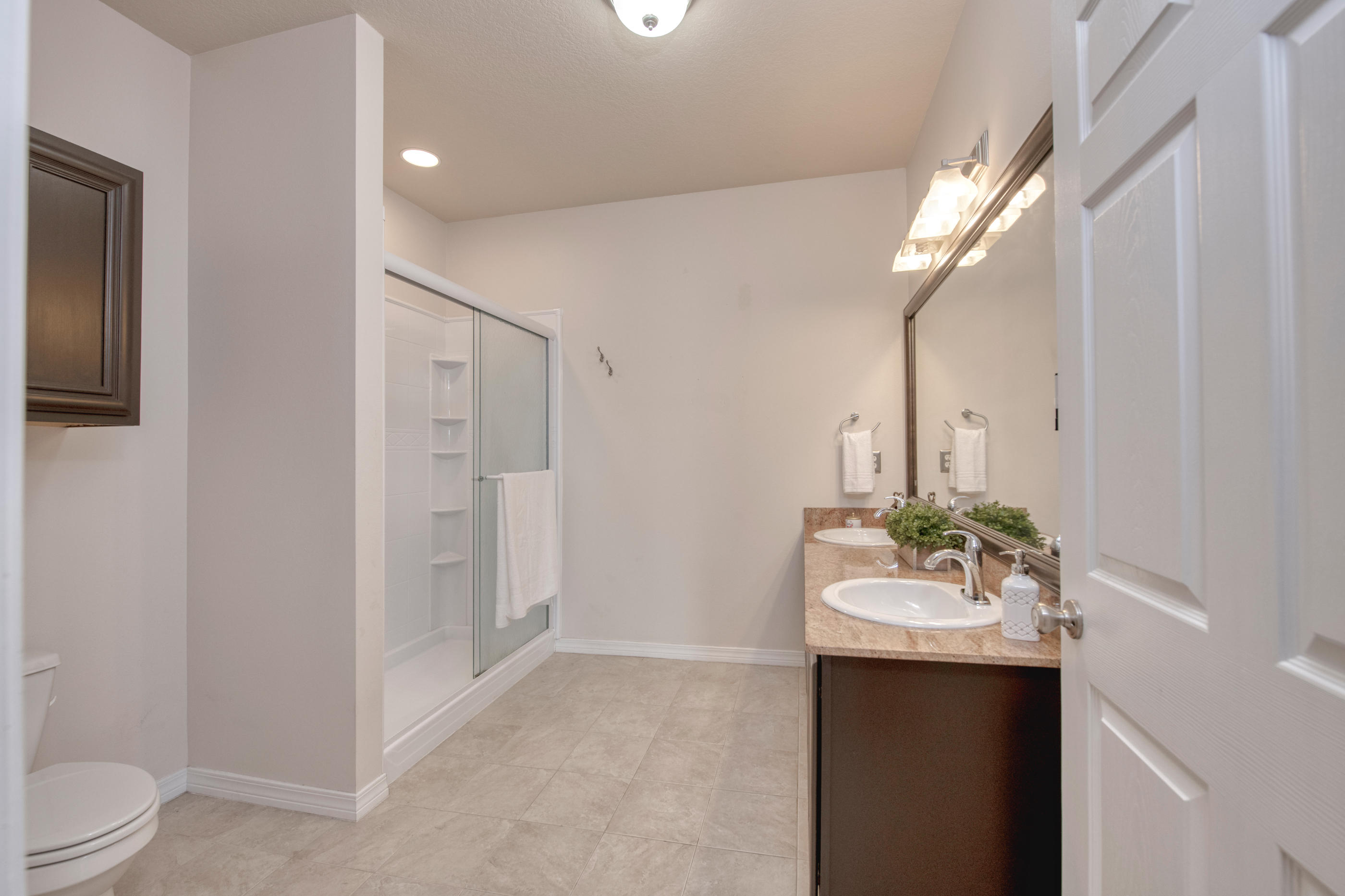 MERIDIAN SQUARE T/H - Residential