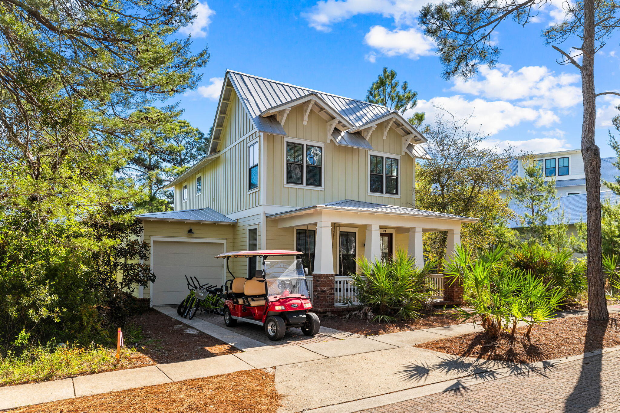 FOREST LAKES - Residential