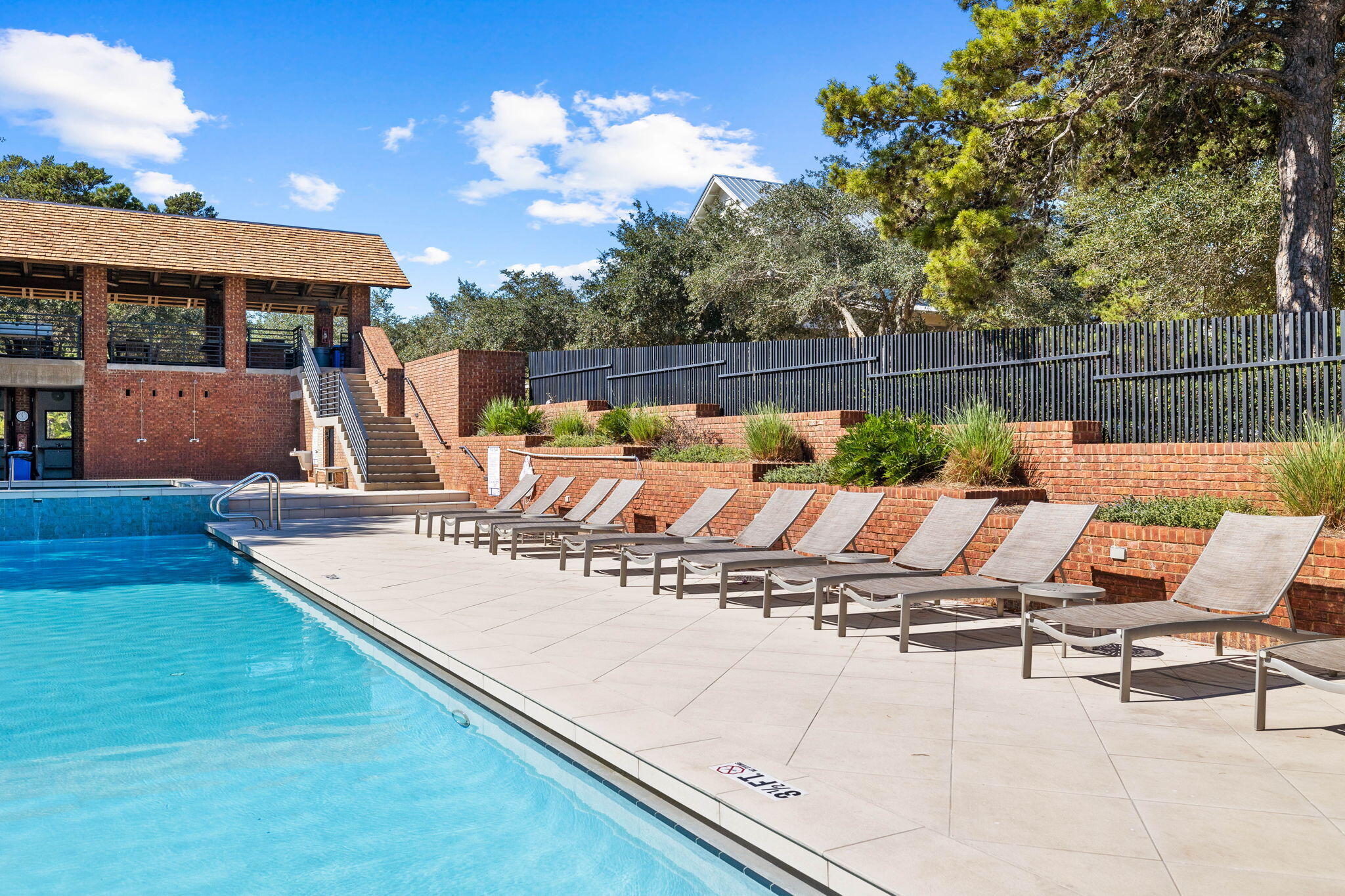 FOREST LAKES - Residential