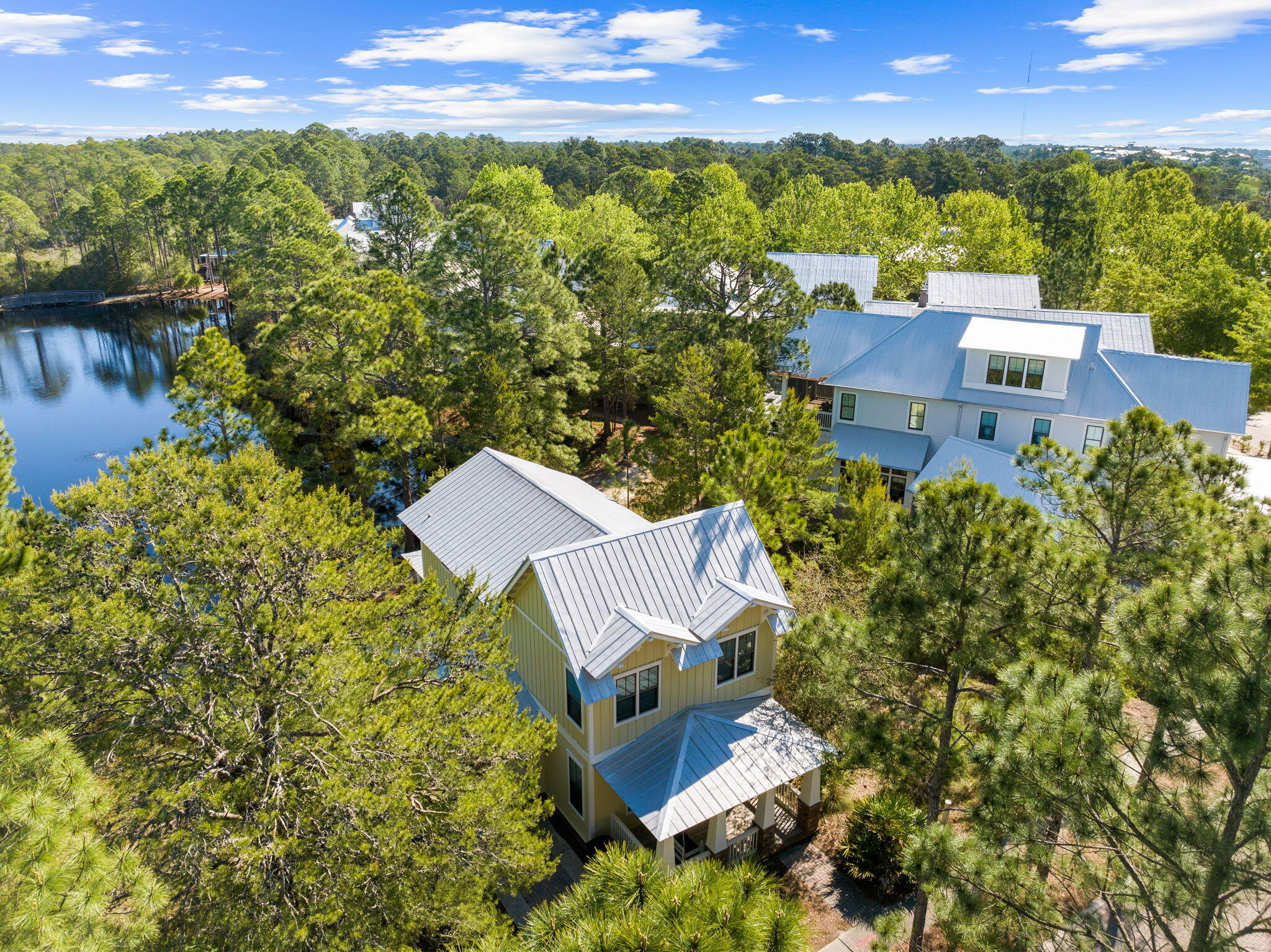 FOREST LAKES - Residential