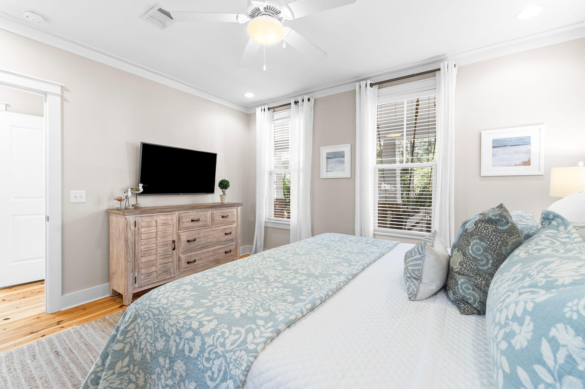 FOREST LAKES - Residential