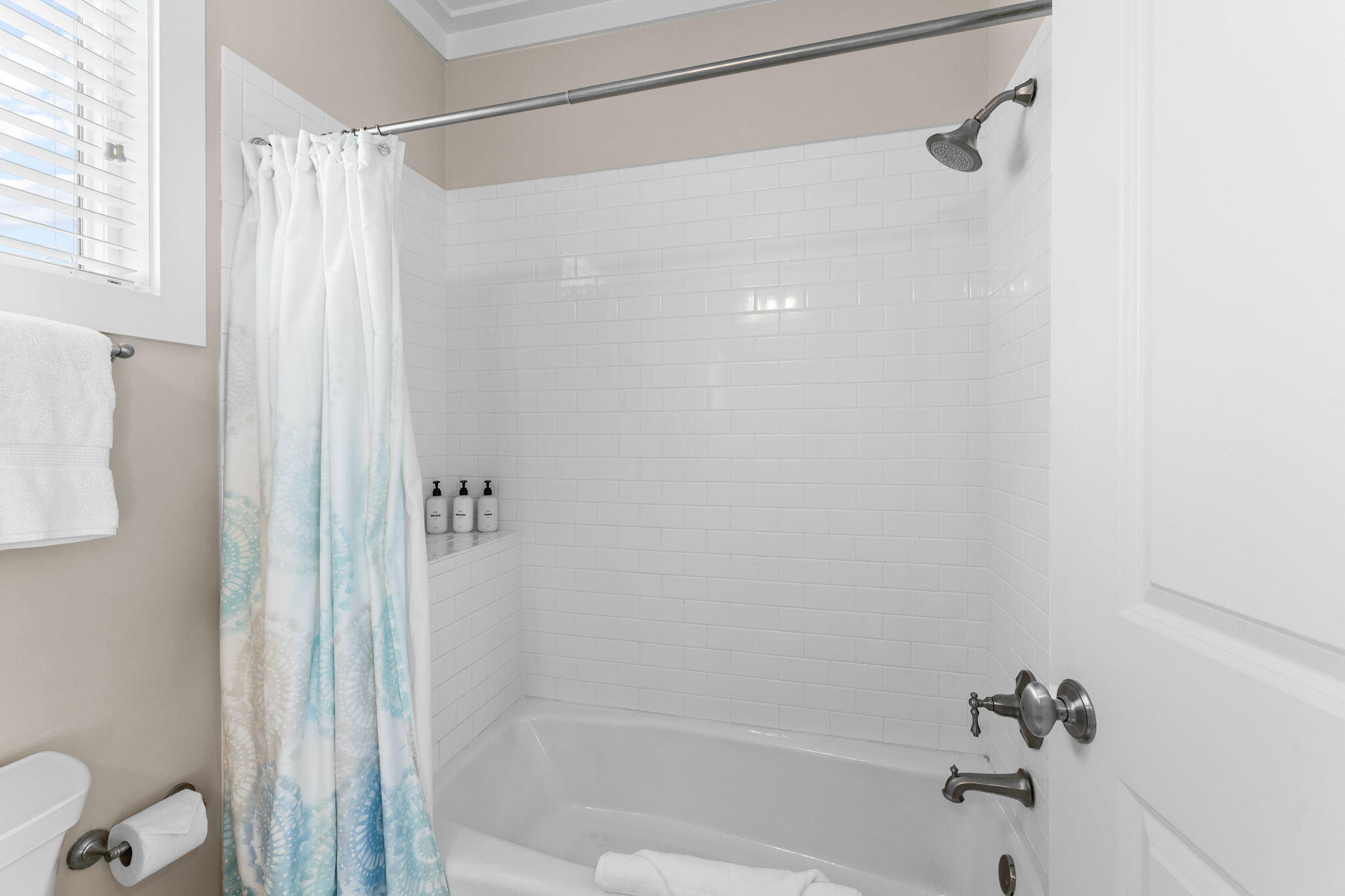 FOREST LAKES - Residential