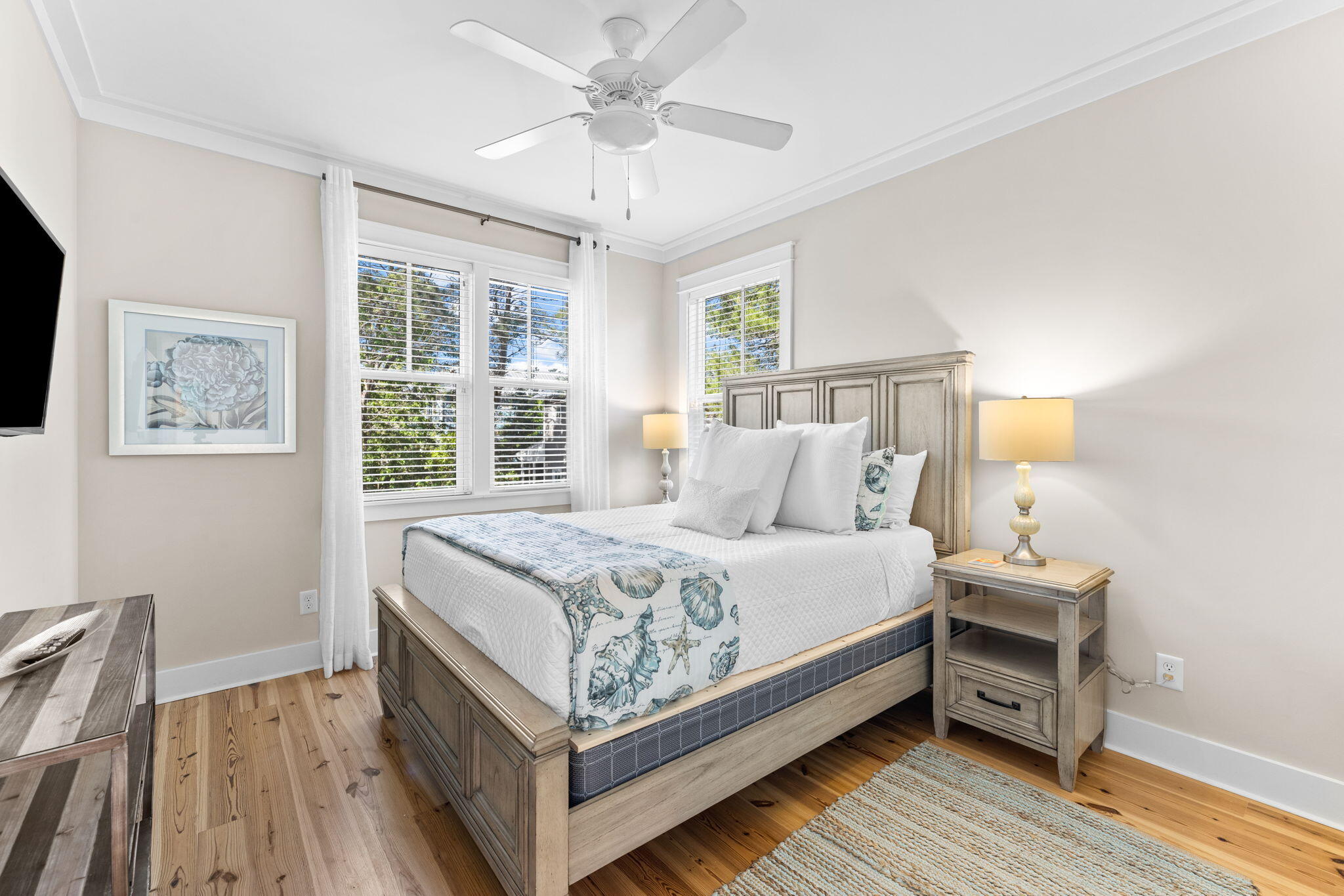 FOREST LAKES - Residential