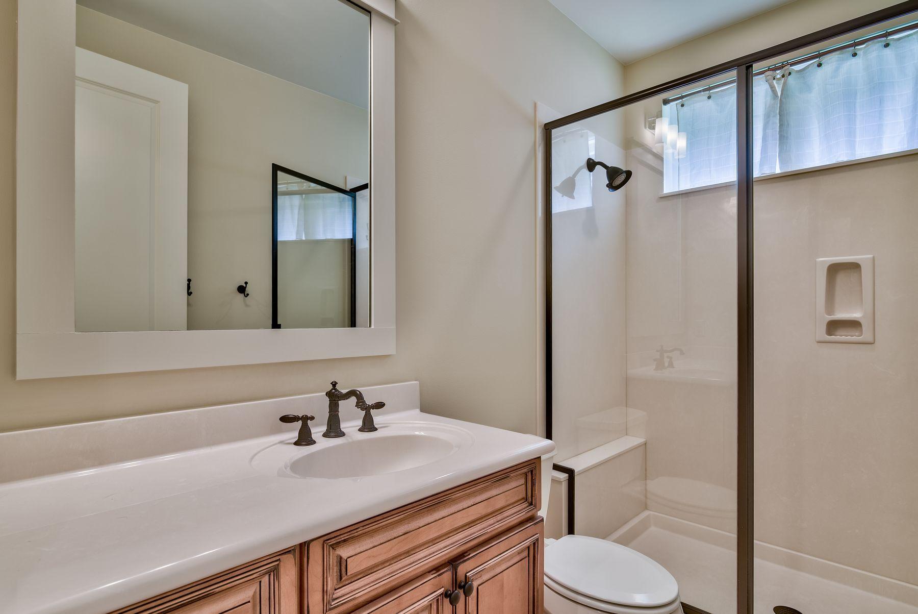 CARSON OAKS - Residential