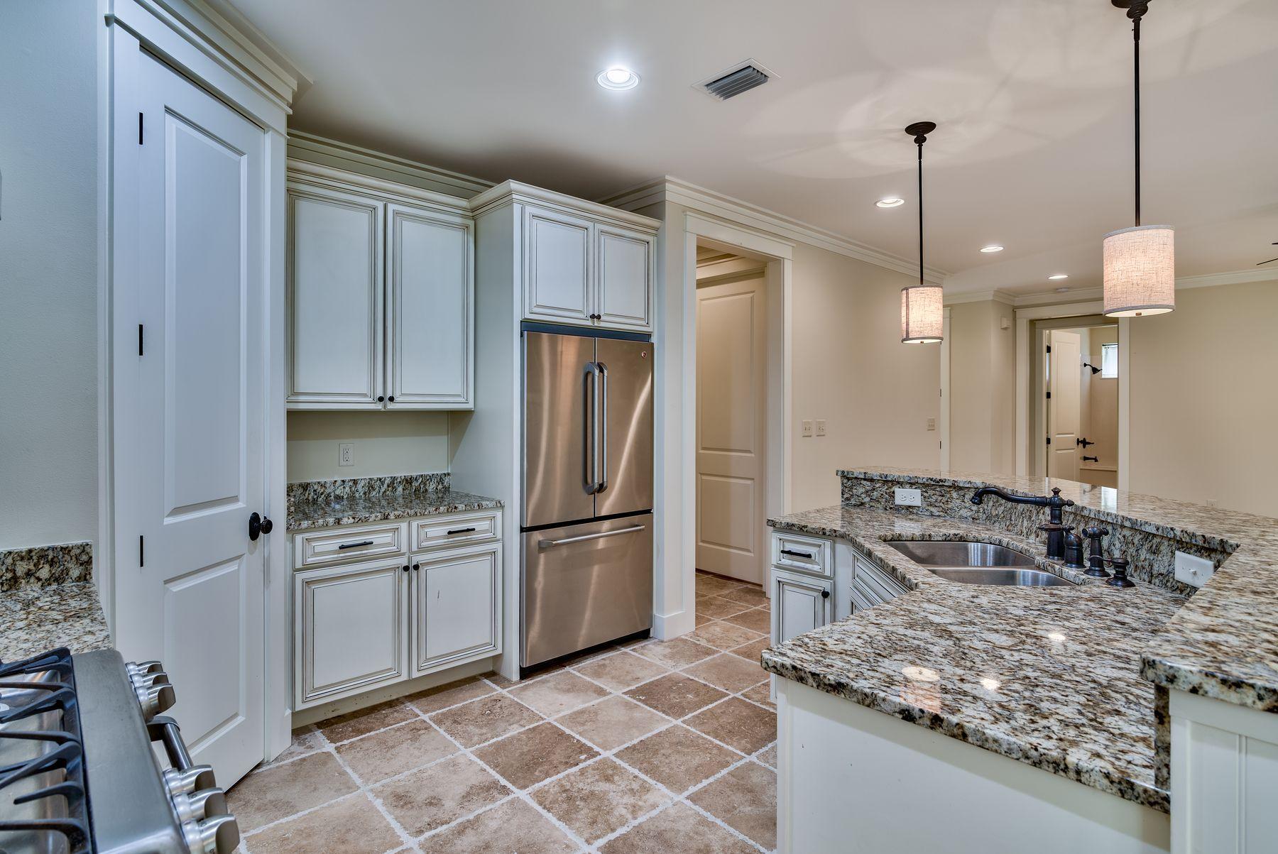 CARSON OAKS - Residential