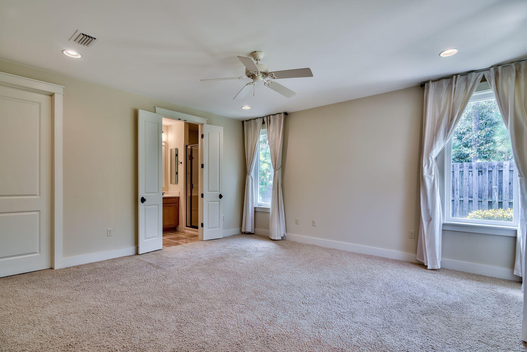 CARSON OAKS - Residential