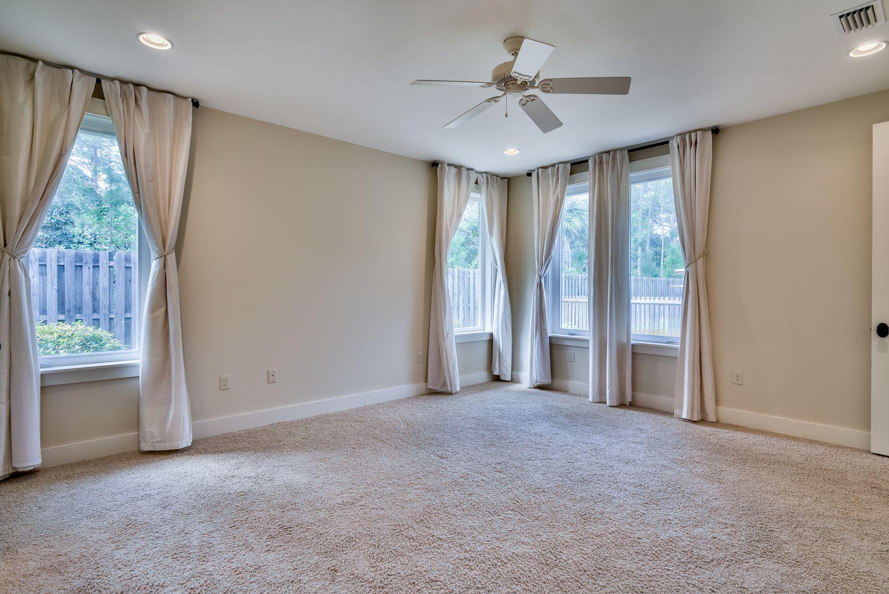 CARSON OAKS - Residential