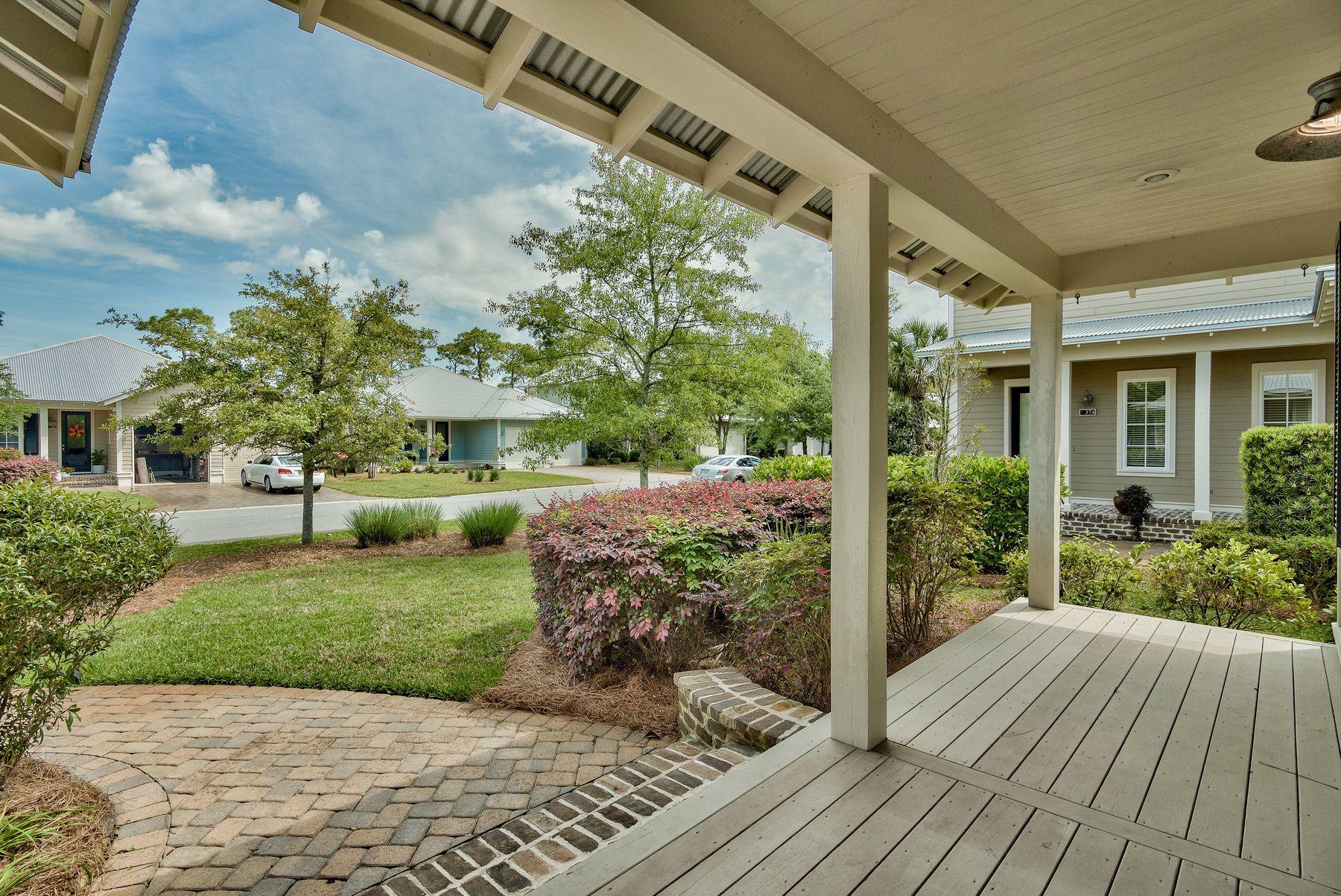 CARSON OAKS - Residential