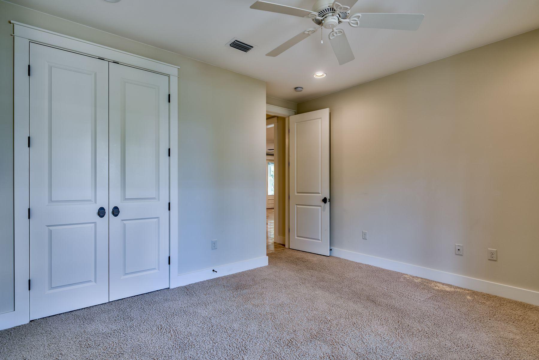 CARSON OAKS - Residential