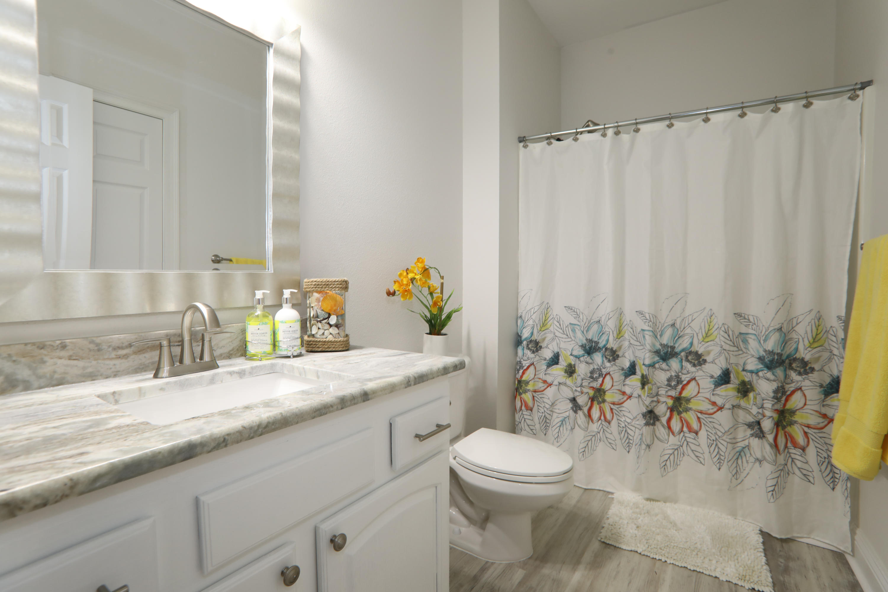 PORT DIXIE LOTS 27 & 28 BLK 61 - Residential