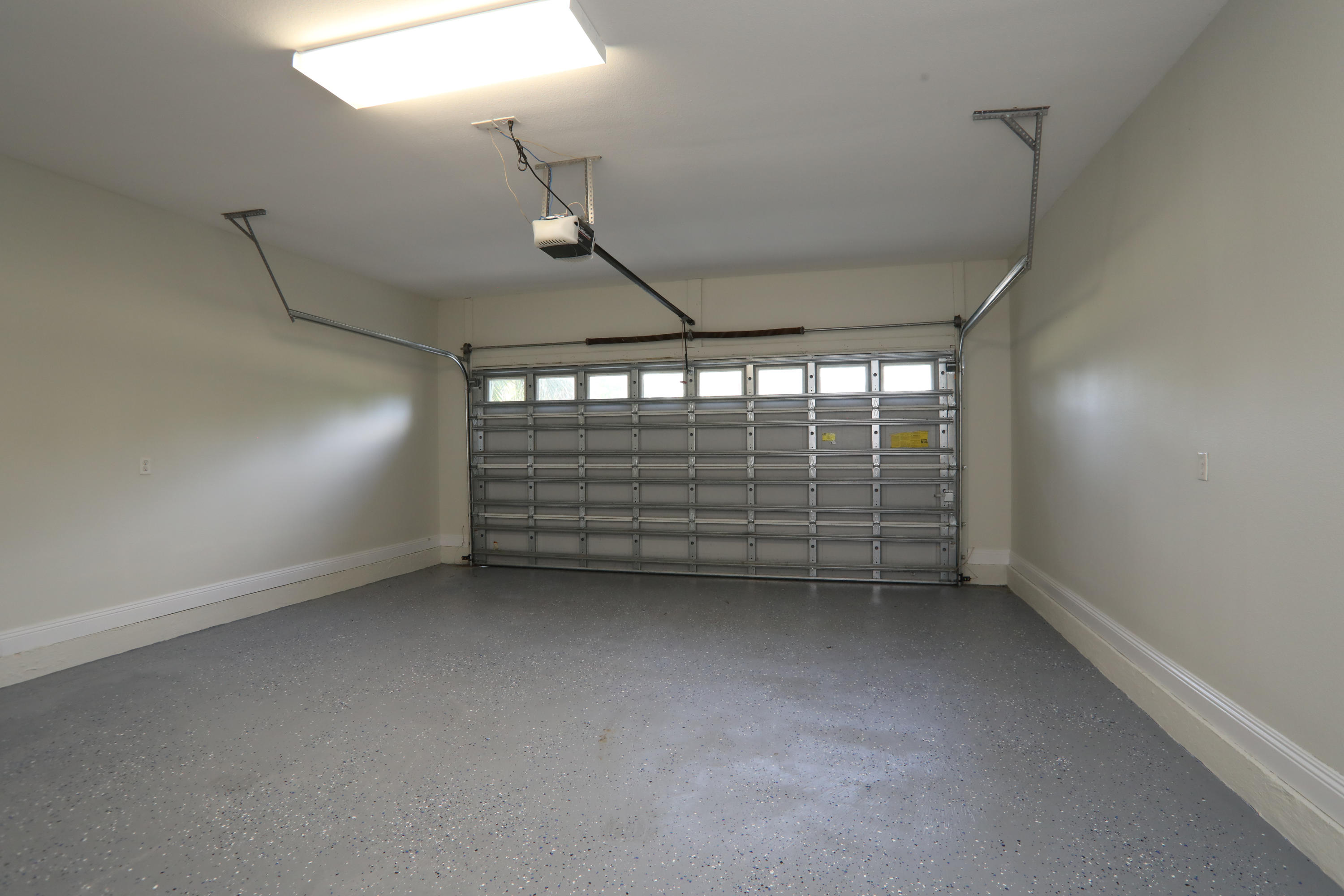 PORT DIXIE LOTS 27 & 28 BLK 61 - Residential