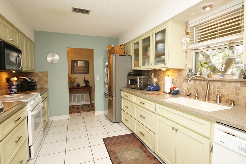 LIDO VILLAGE - Residential