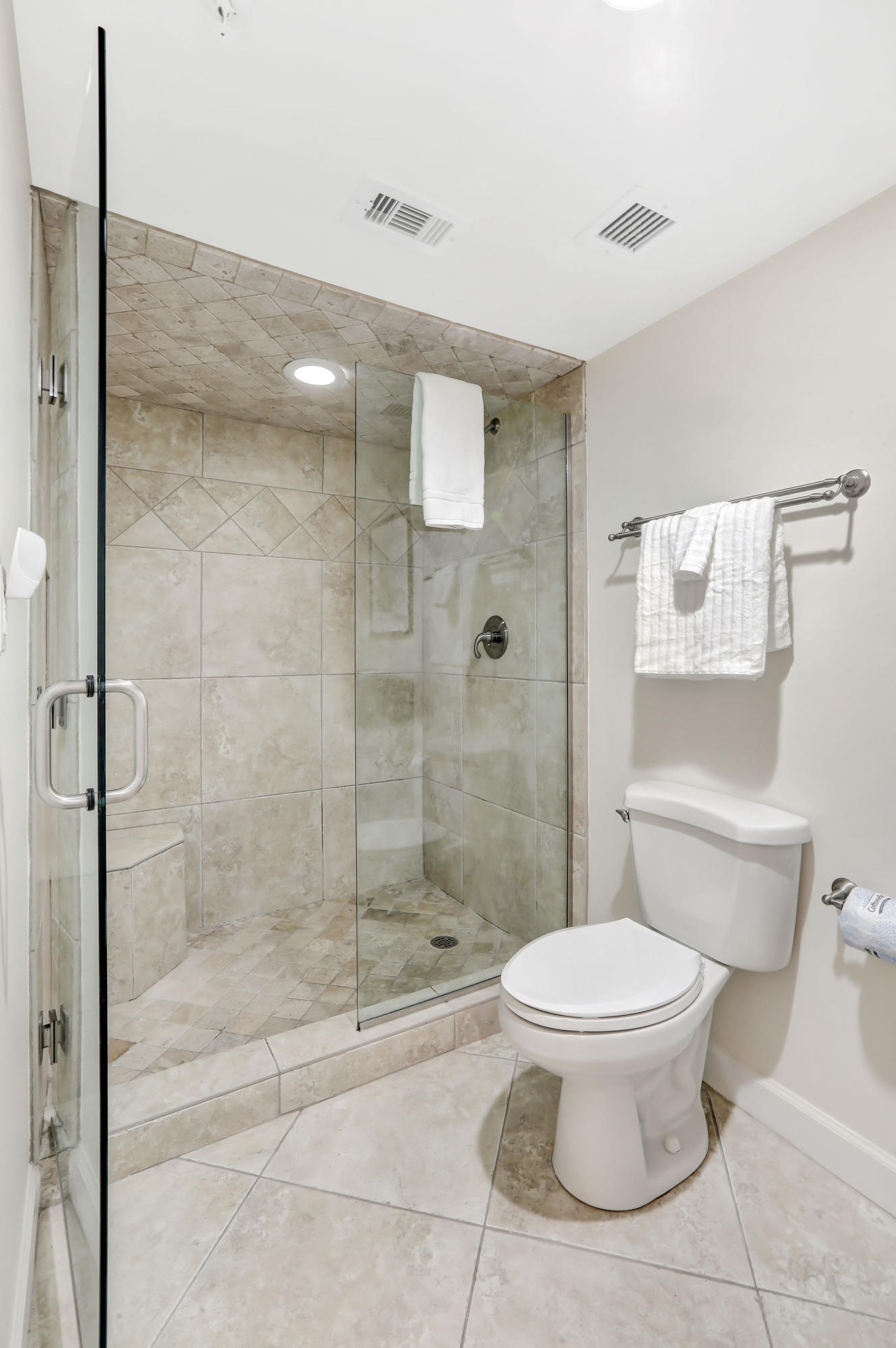 SEASPRAY CONDO - Residential