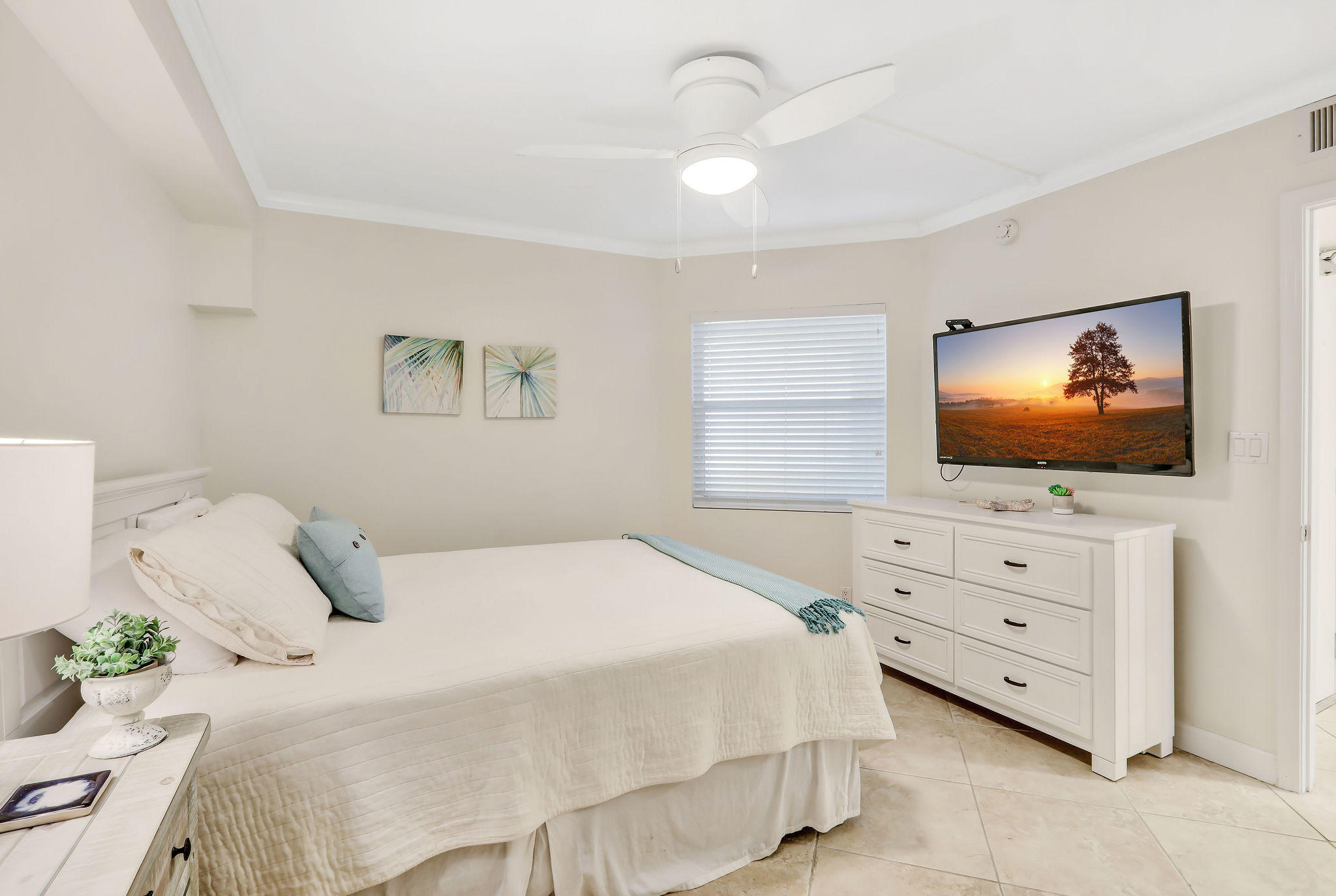 SEASPRAY CONDO - Residential