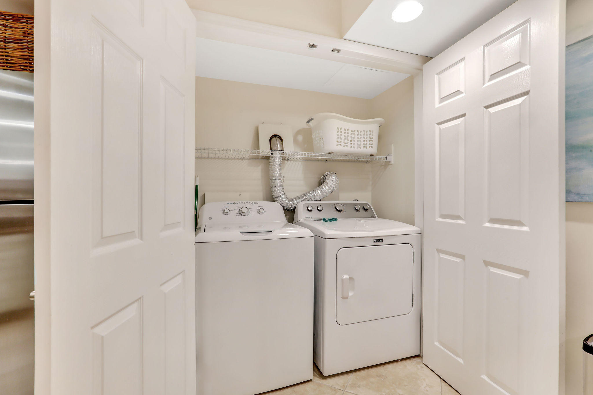 SEASPRAY CONDO - Residential