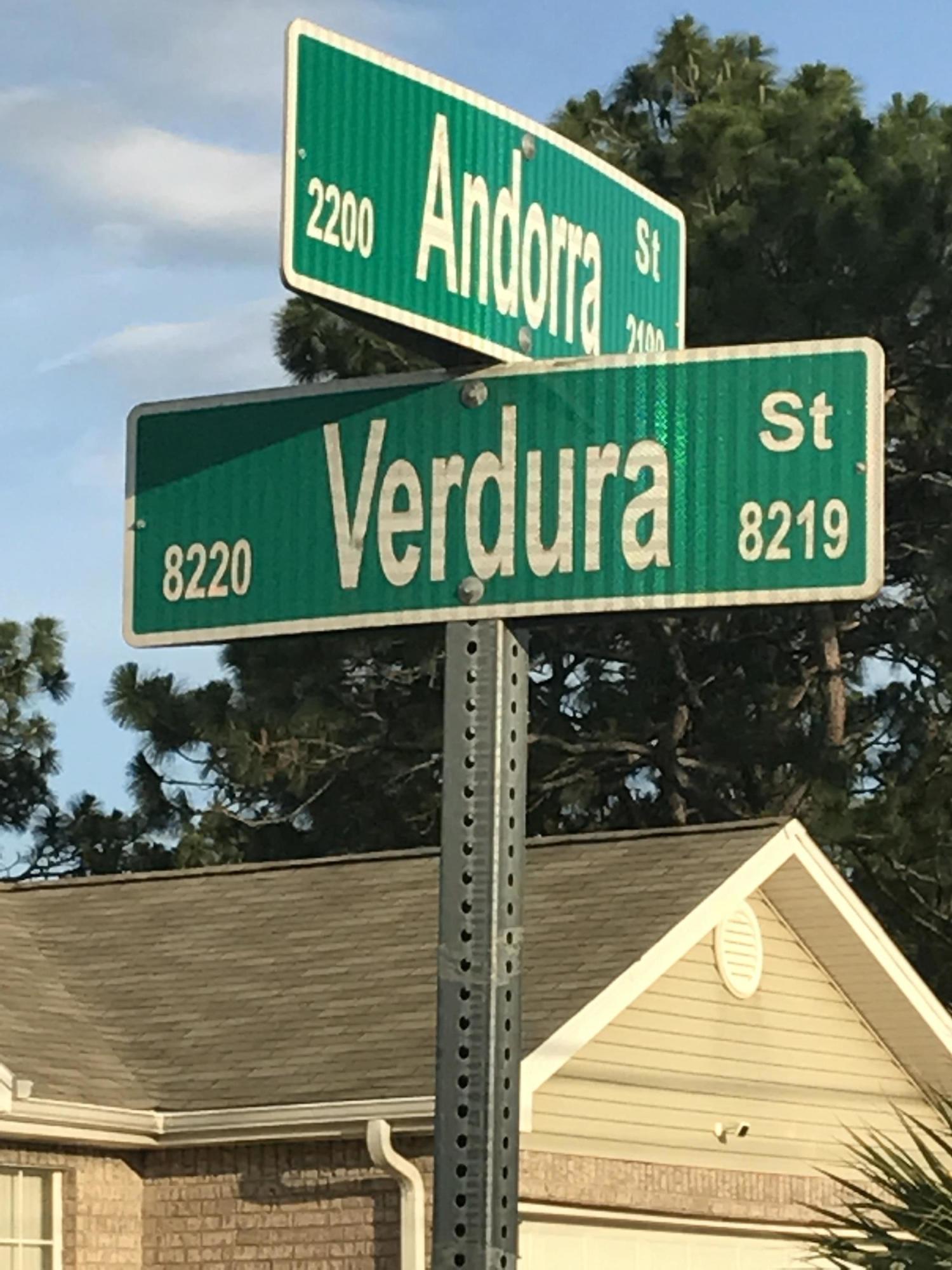 NAVARRE 2ND ADDITION - Land