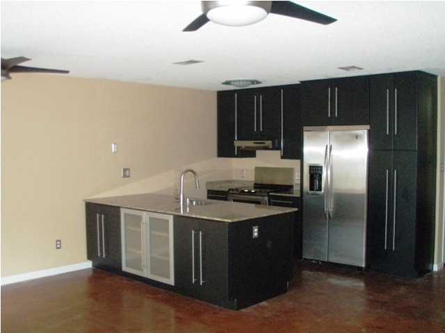 ADASHAN GARDYNS - Residential Lease