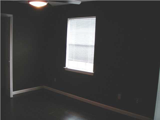 ADASHAN GARDYNS - Residential Lease