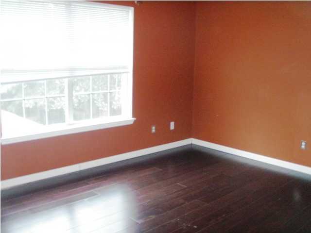 ADASHAN GARDYNS - Residential Lease