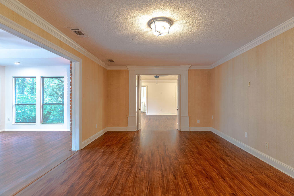 FOREST PARK - Residential