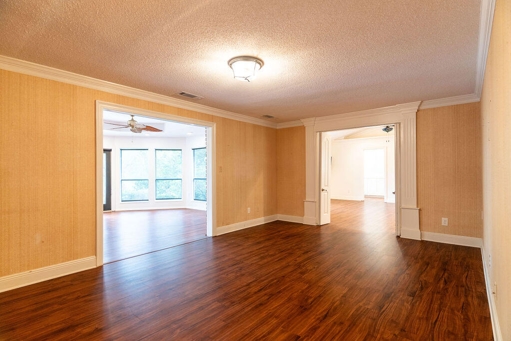 FOREST PARK - Residential