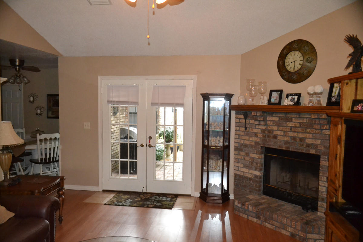 COUNTRYVIEW ESTATES 3RD ADDN - Residential