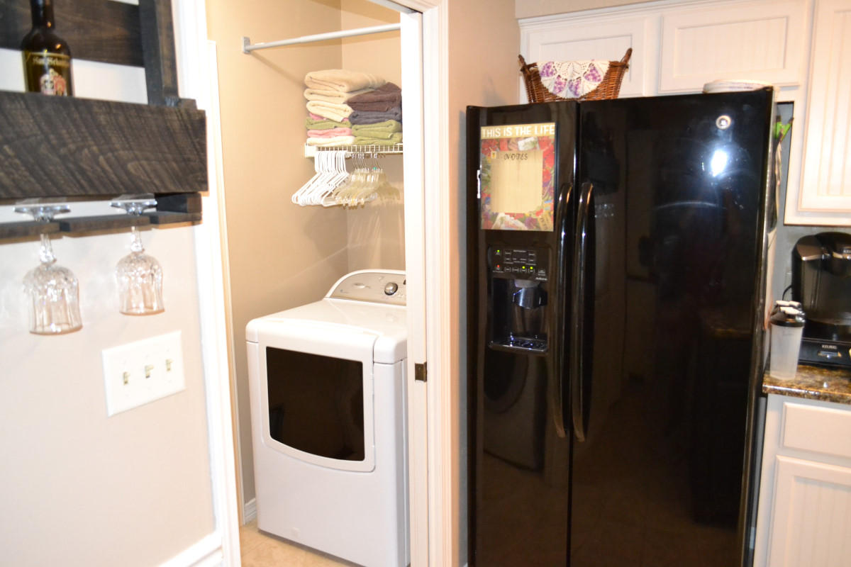 COUNTRYVIEW ESTATES 3RD ADDN - Residential