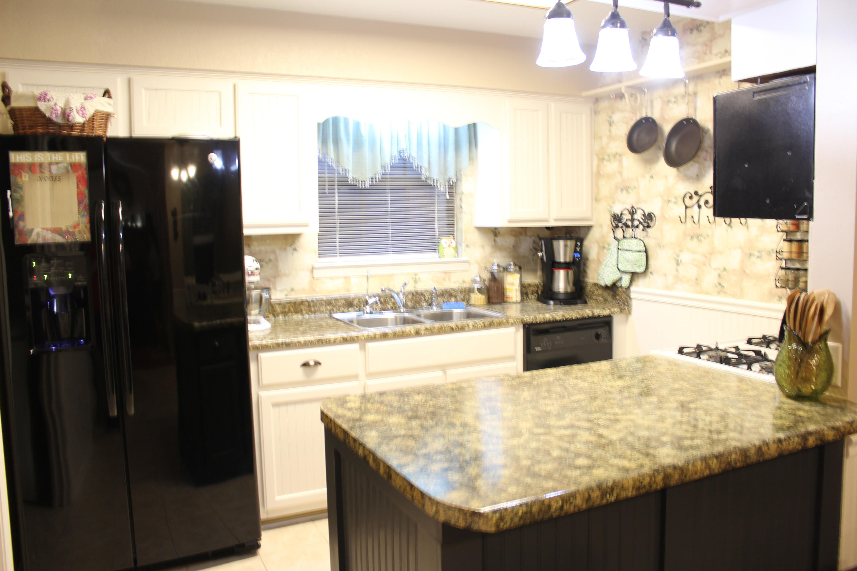 COUNTRYVIEW ESTATES 3RD ADDN - Residential