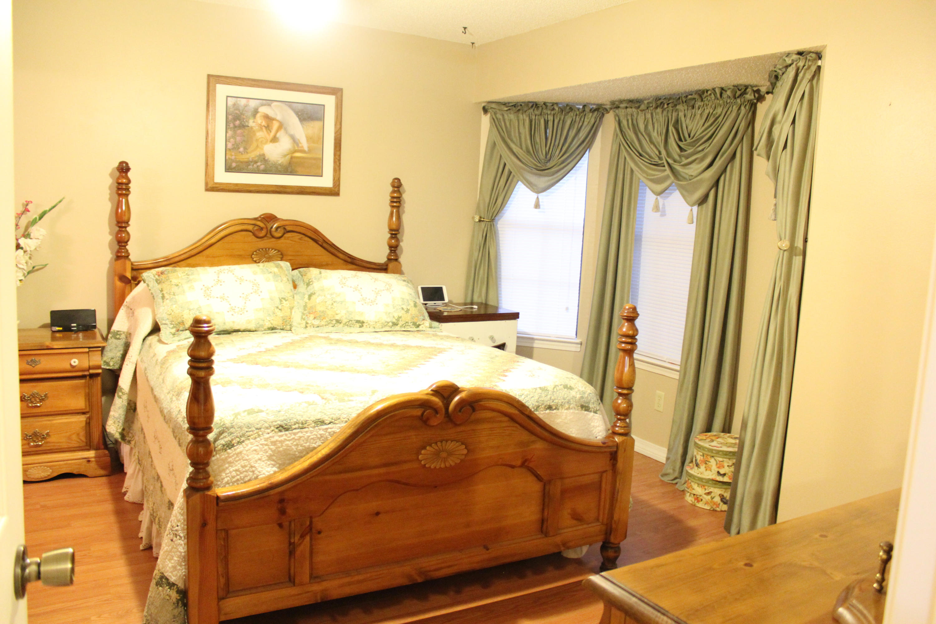 COUNTRYVIEW ESTATES 3RD ADDN - Residential