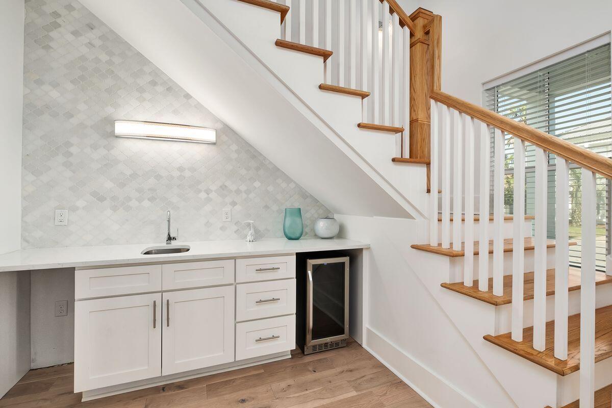 EMERALD WATERS VILLAGE - Residential