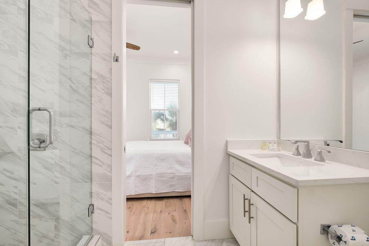 EMERALD WATERS VILLAGE - Residential