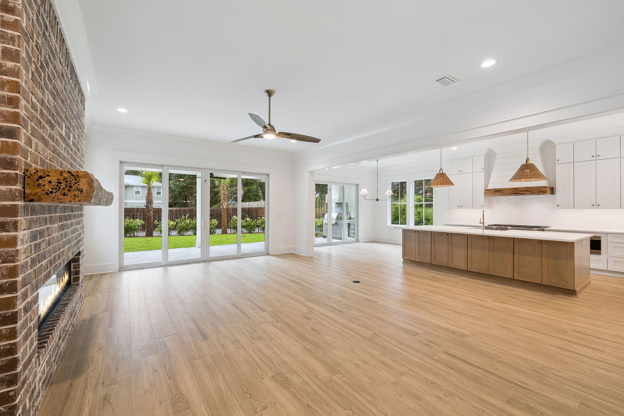 GRAYTON BEACH - Residential