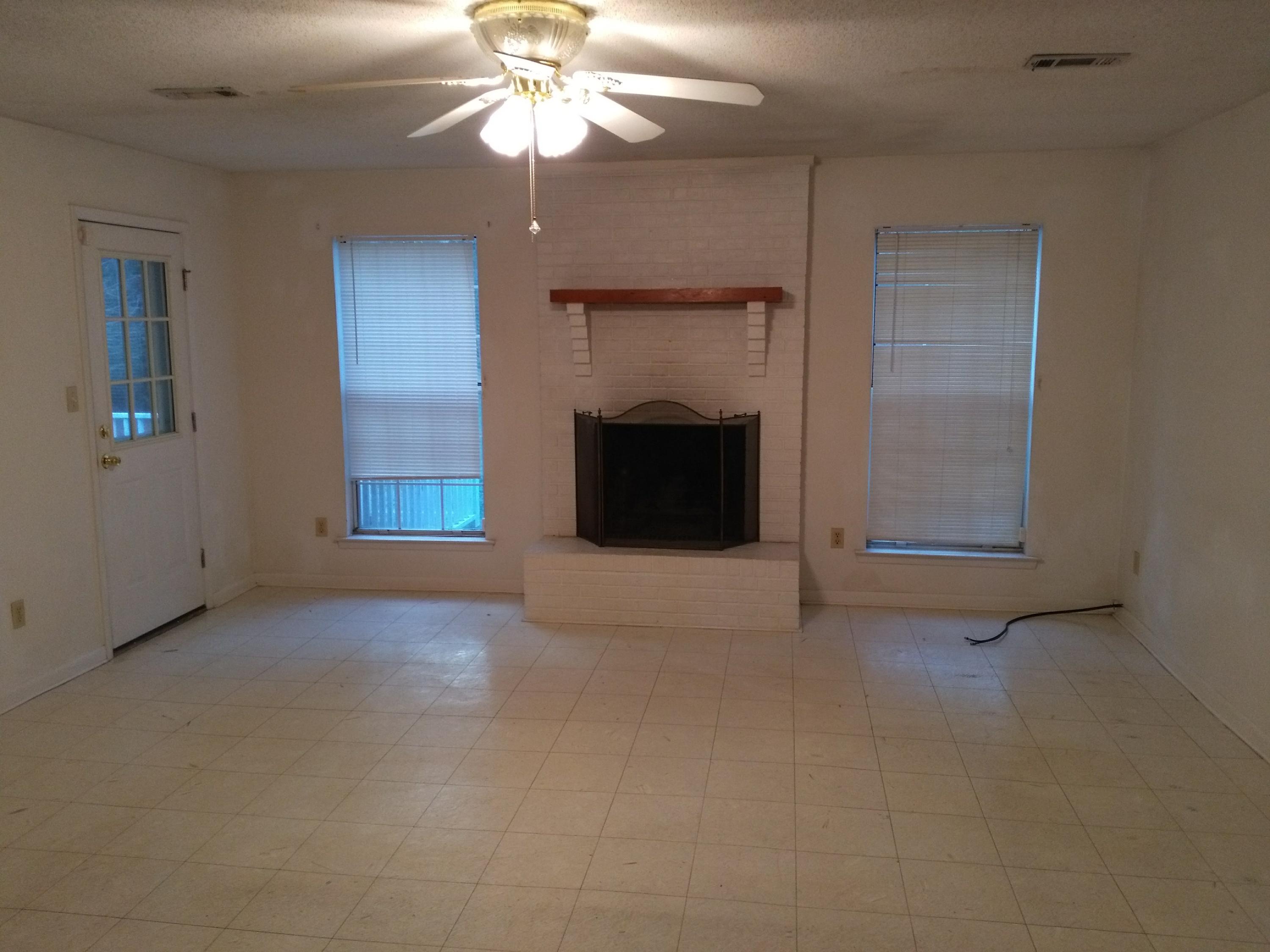 PINE SHORES - Residential