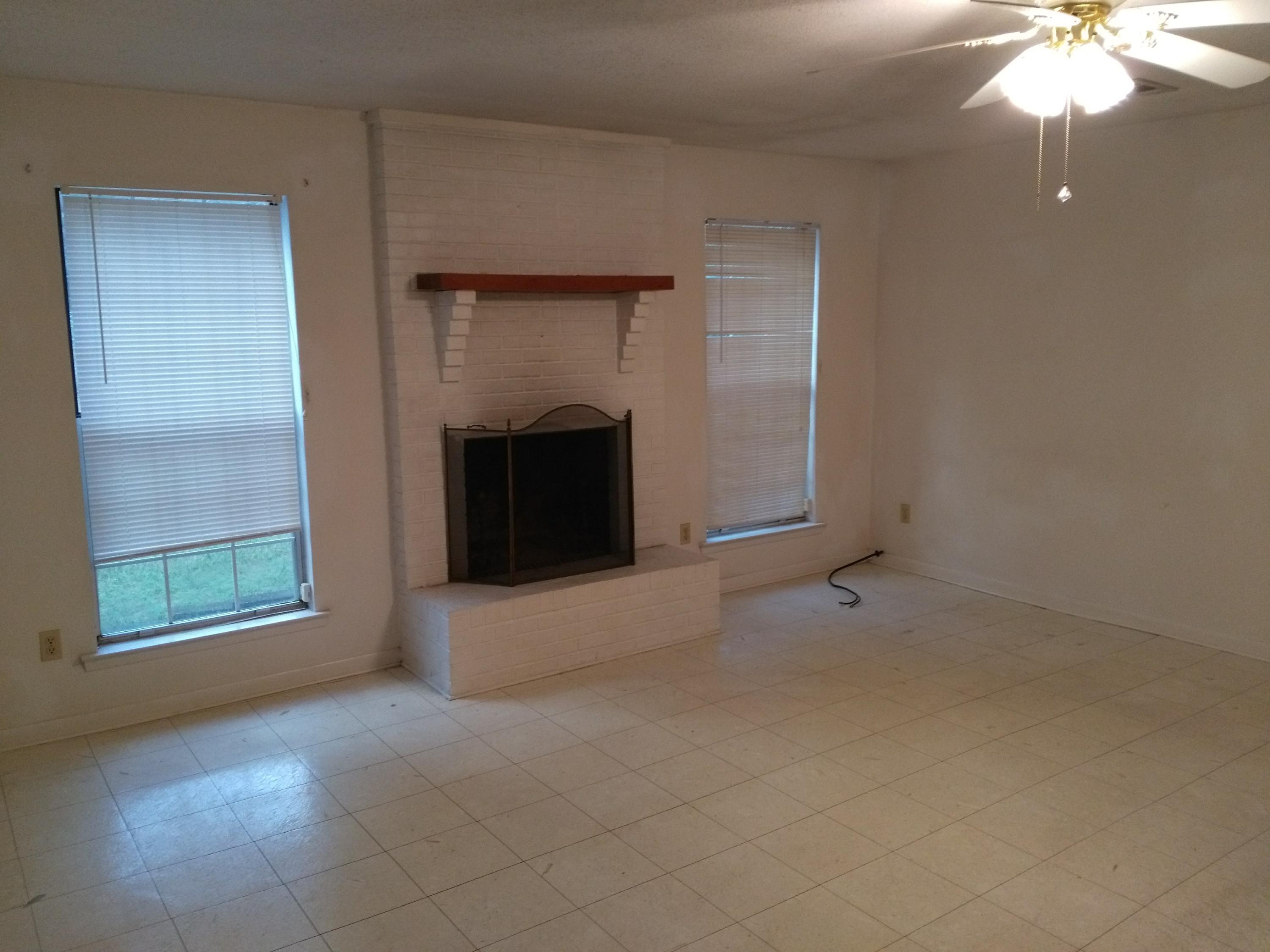 PINE SHORES - Residential