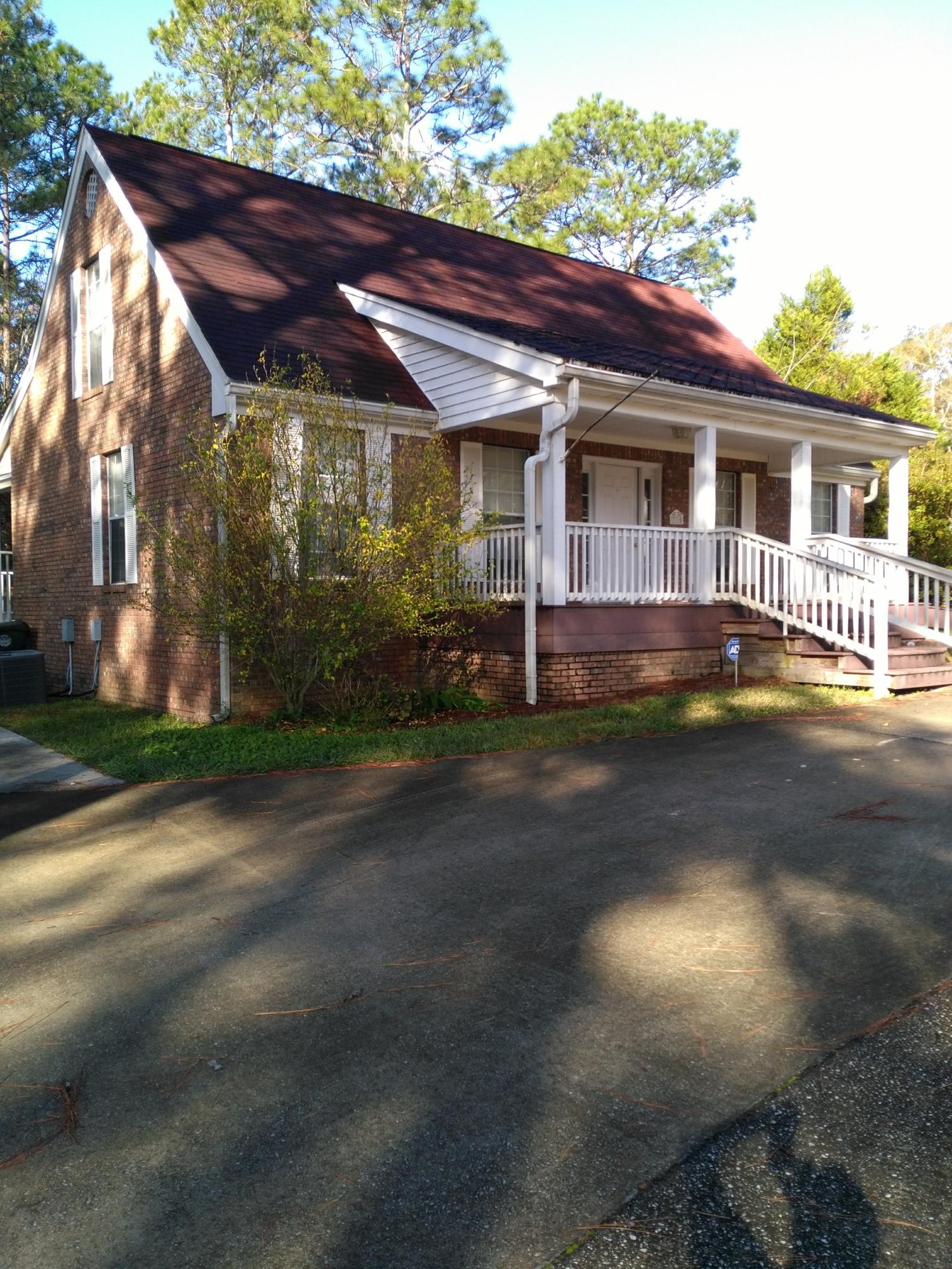 PINE SHORES - Residential