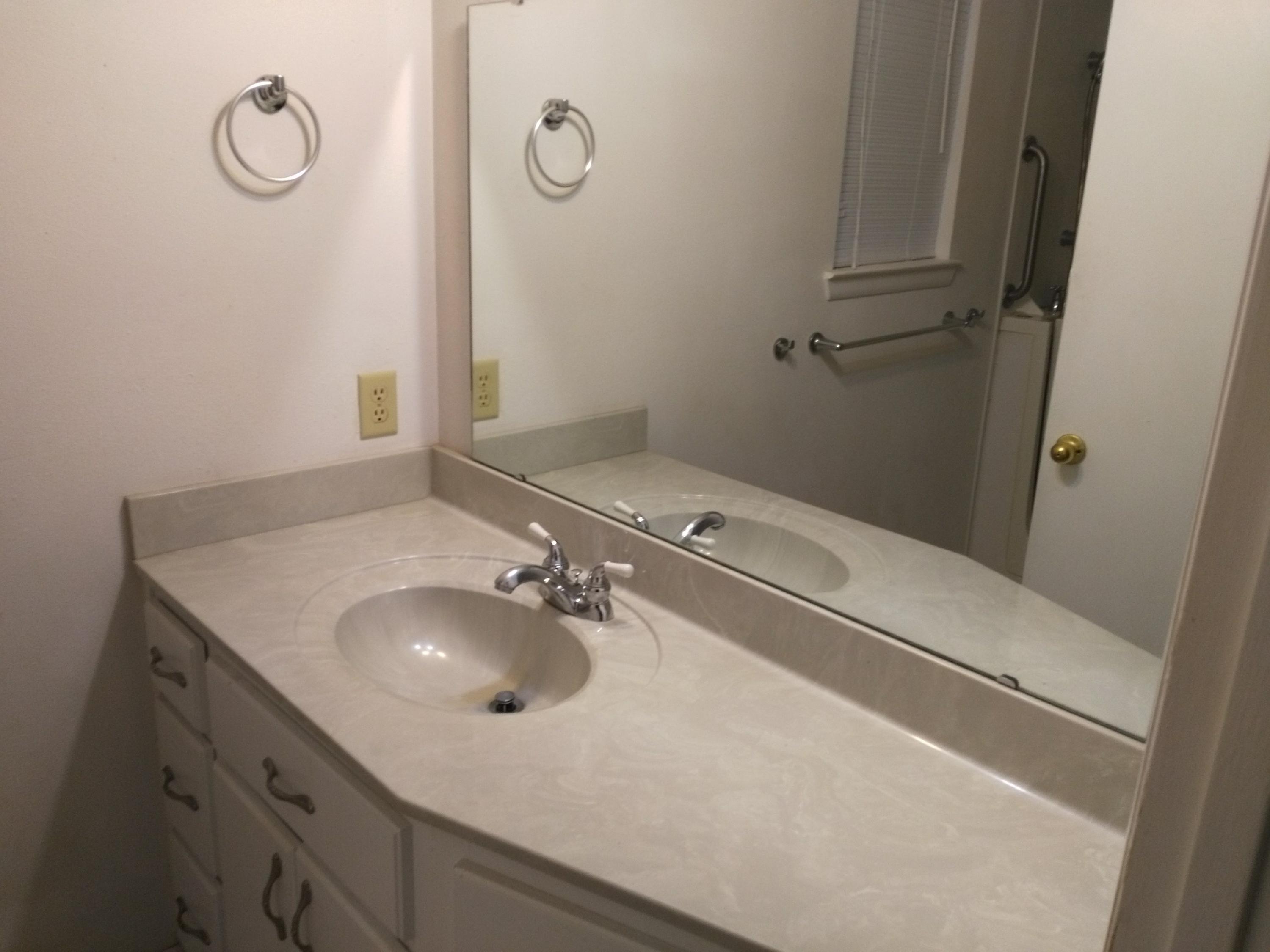 PINE SHORES - Residential