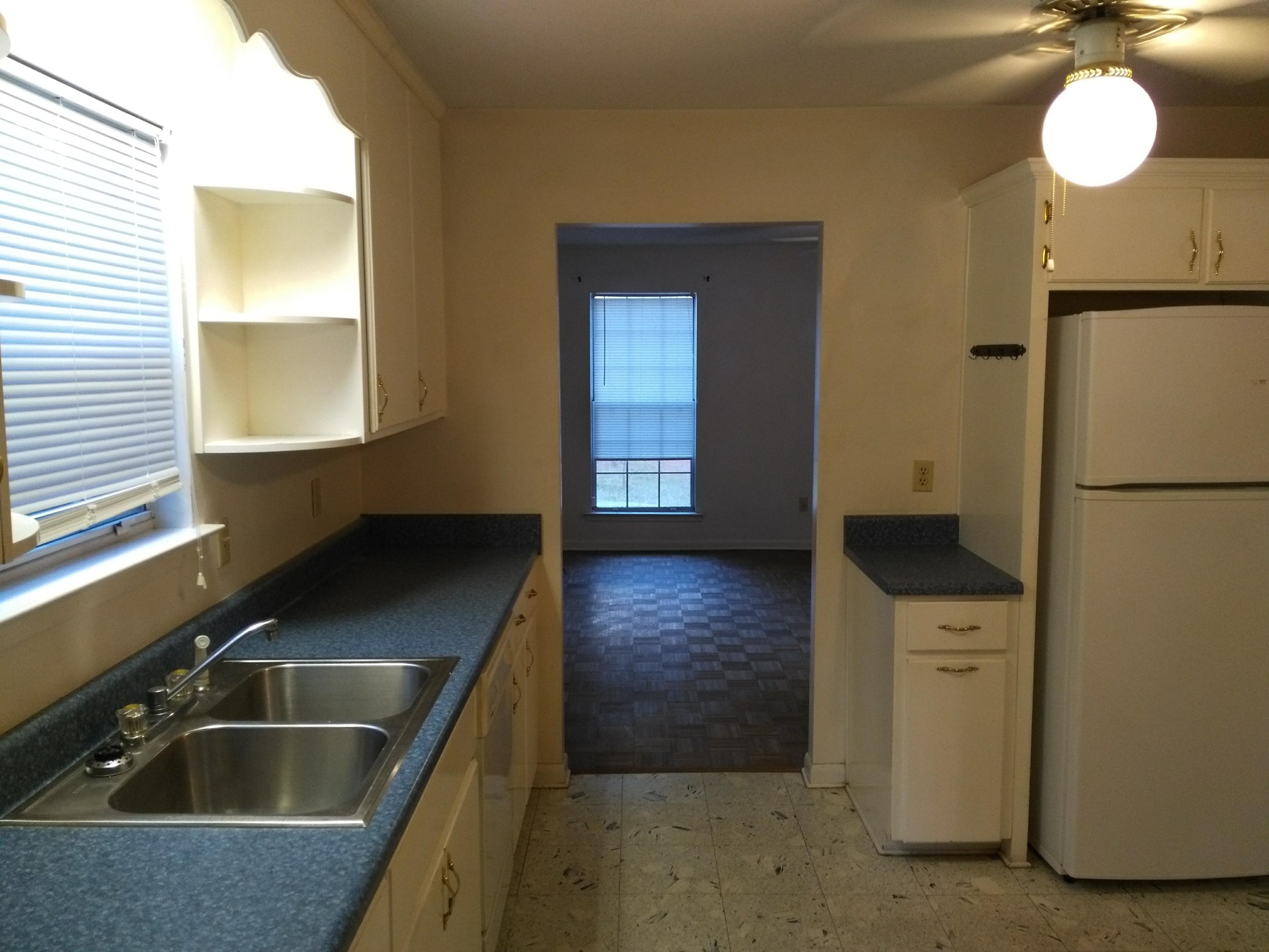 PINE SHORES - Residential