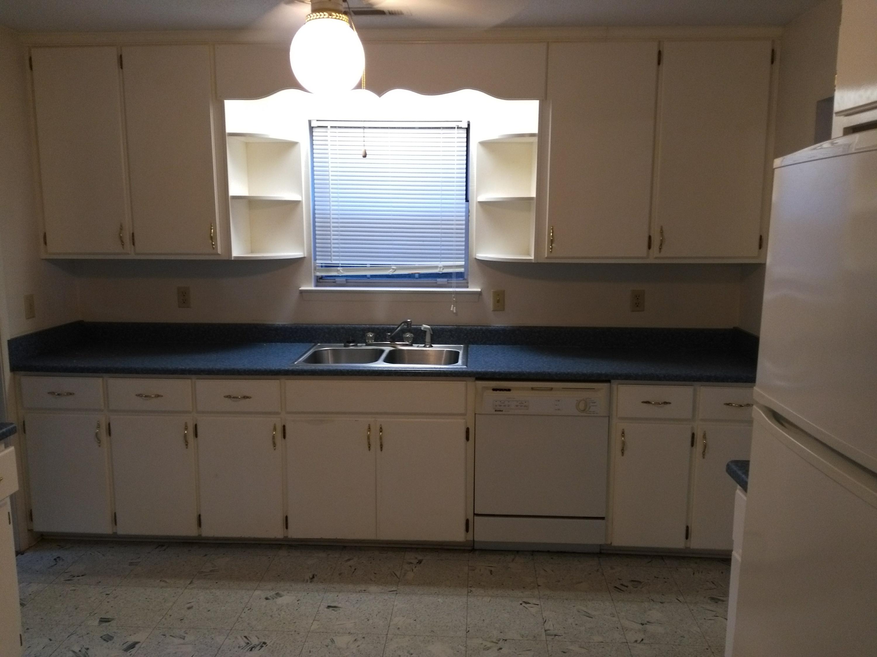 PINE SHORES - Residential