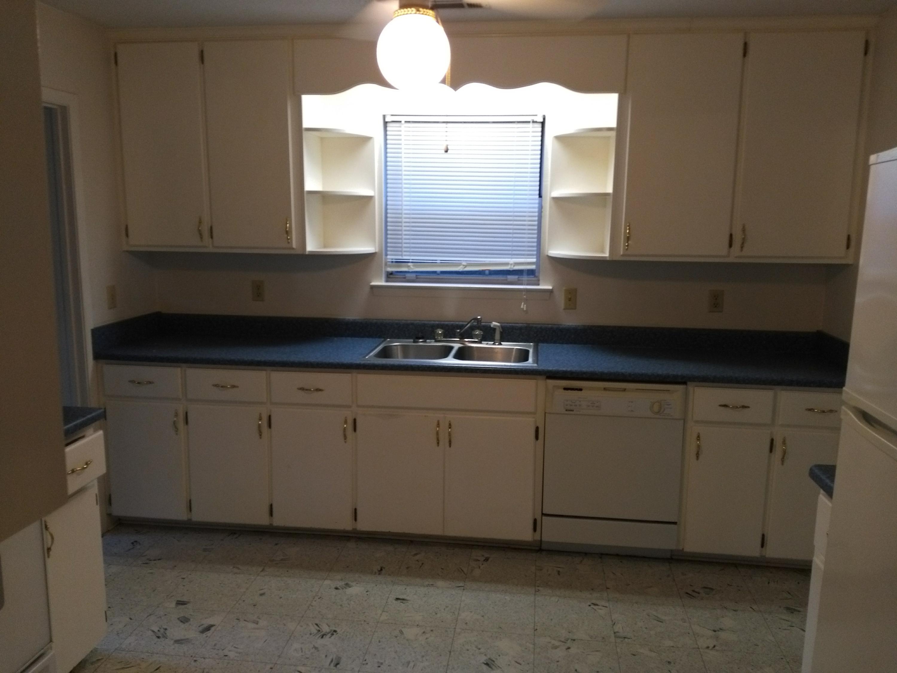 PINE SHORES - Residential