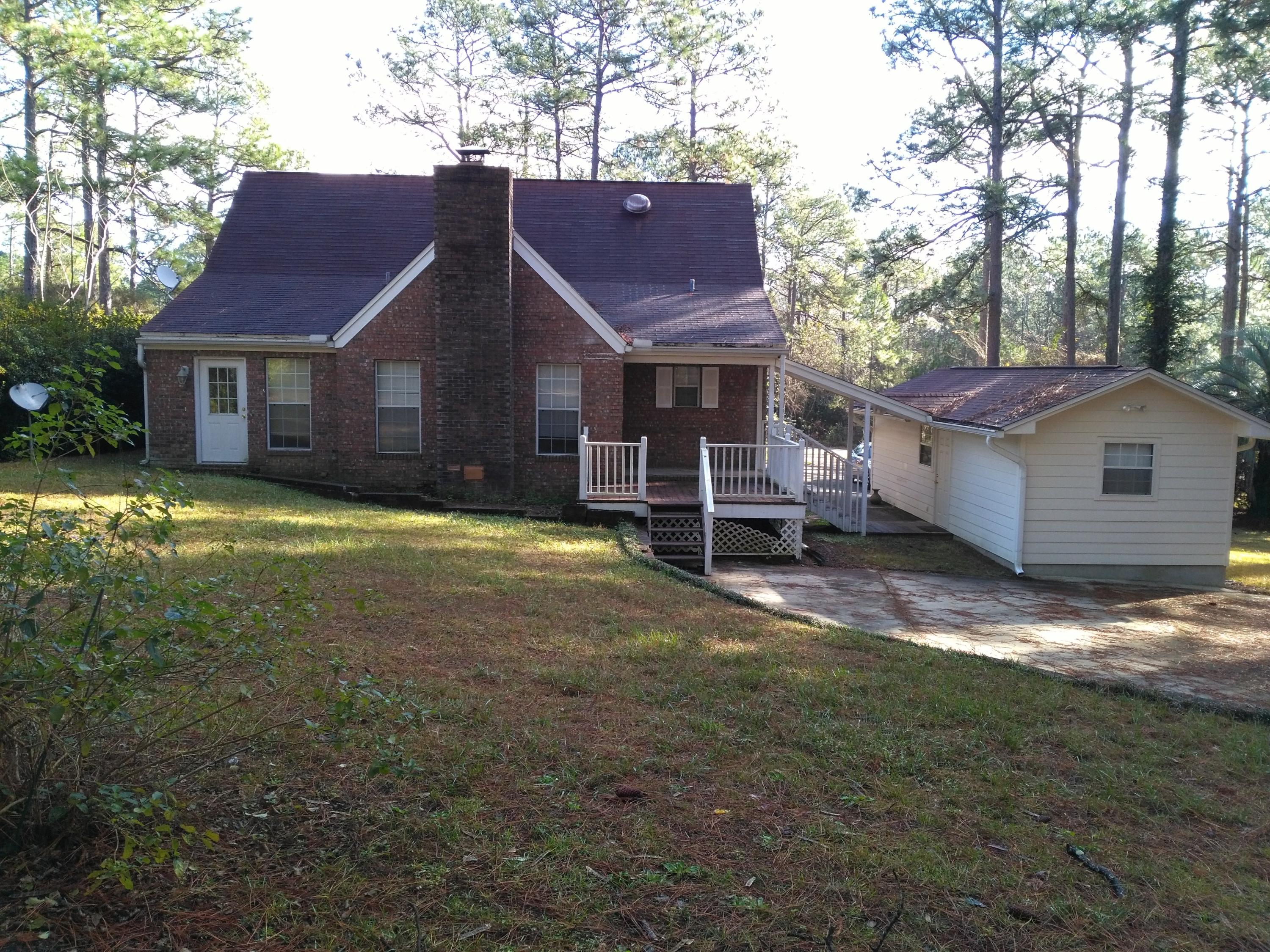 PINE SHORES - Residential