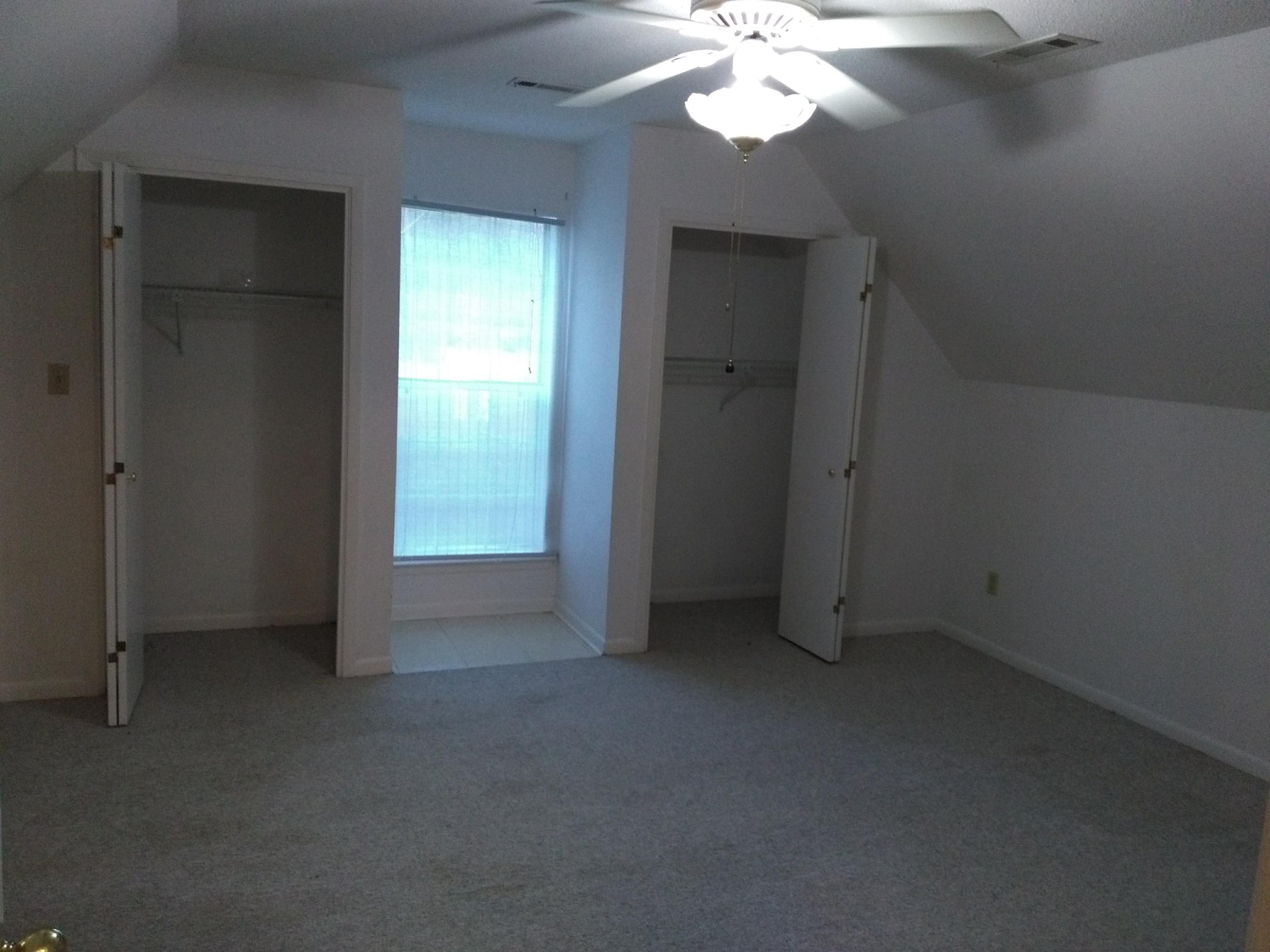 PINE SHORES - Residential